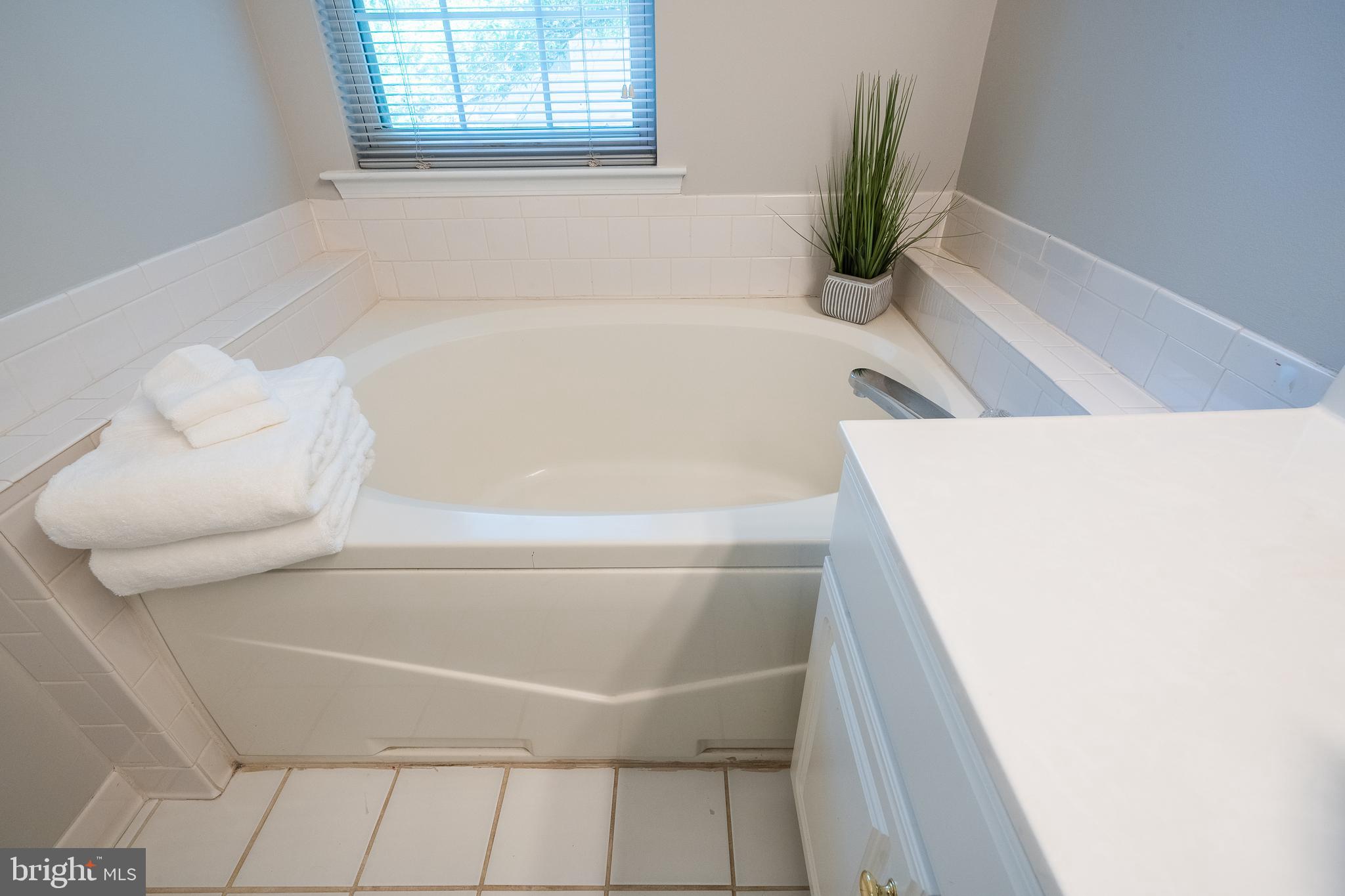 TIDEWATER COLONY - Residential