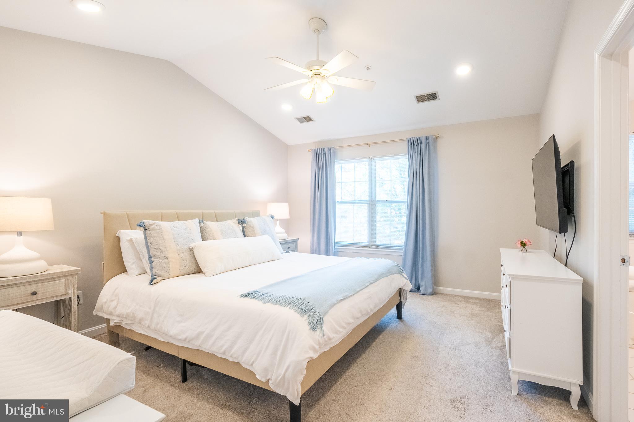 TIDEWATER COLONY - Residential