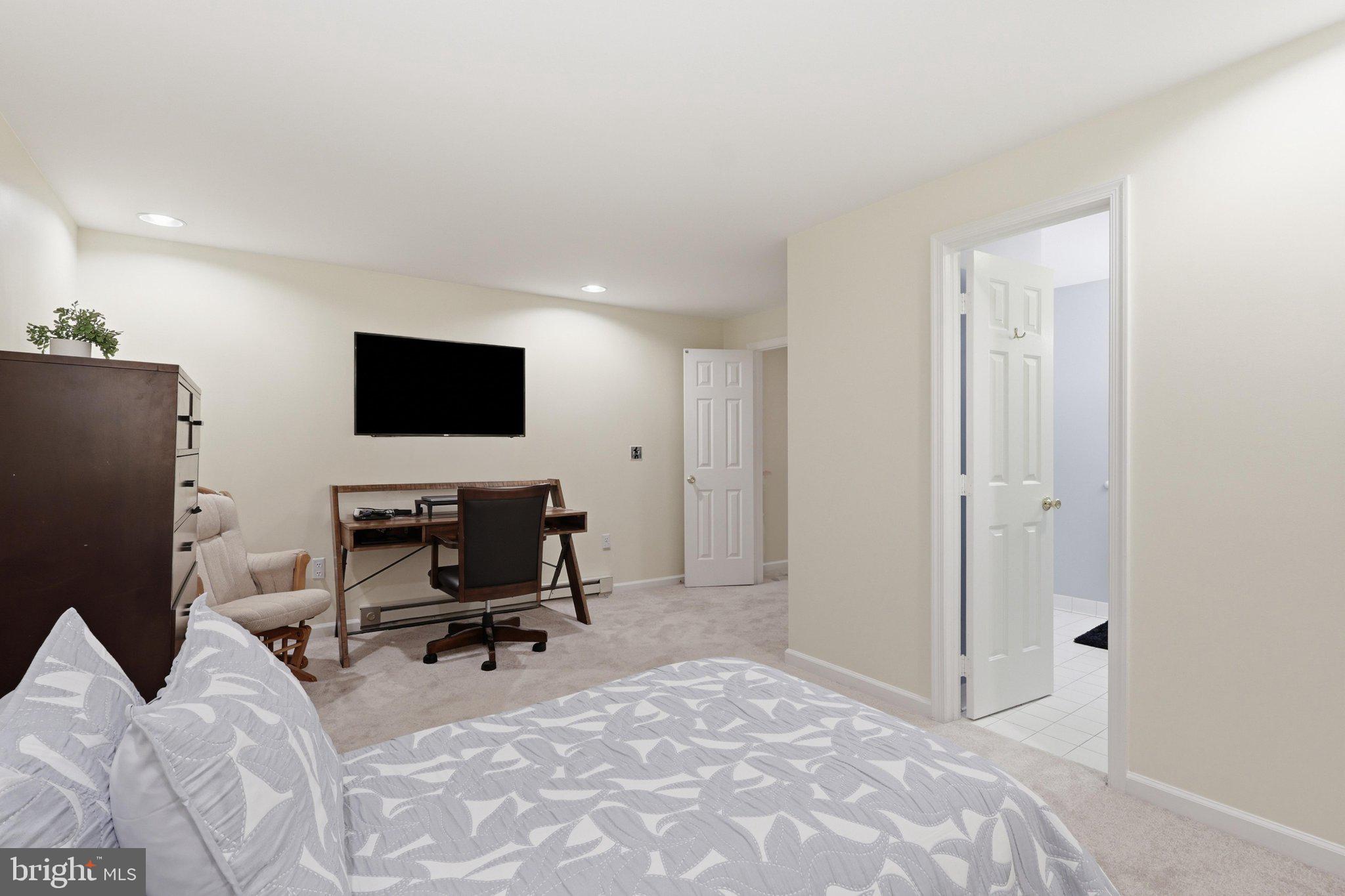 FRANKLIN FARM - Residential