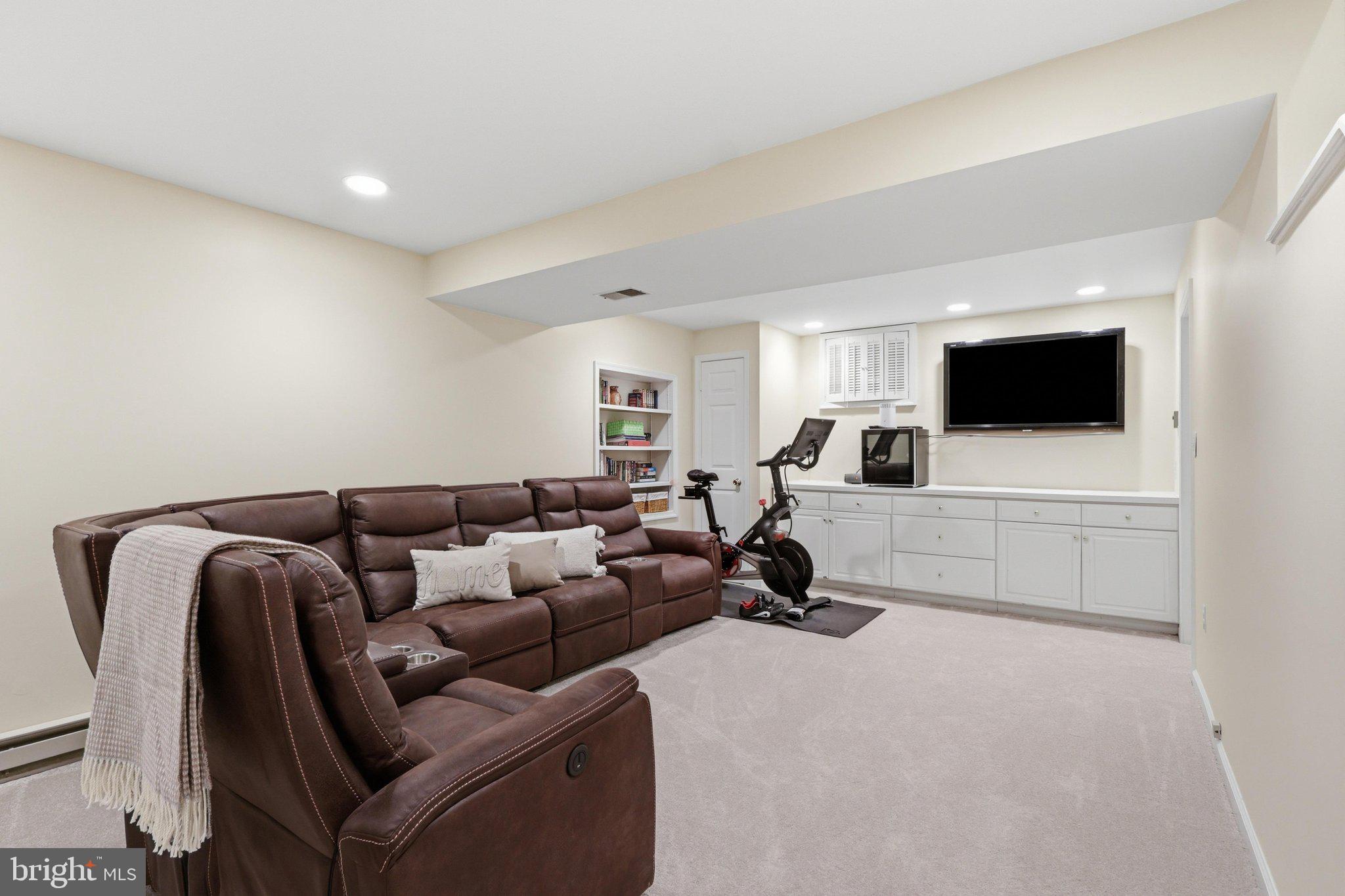 FRANKLIN FARM - Residential