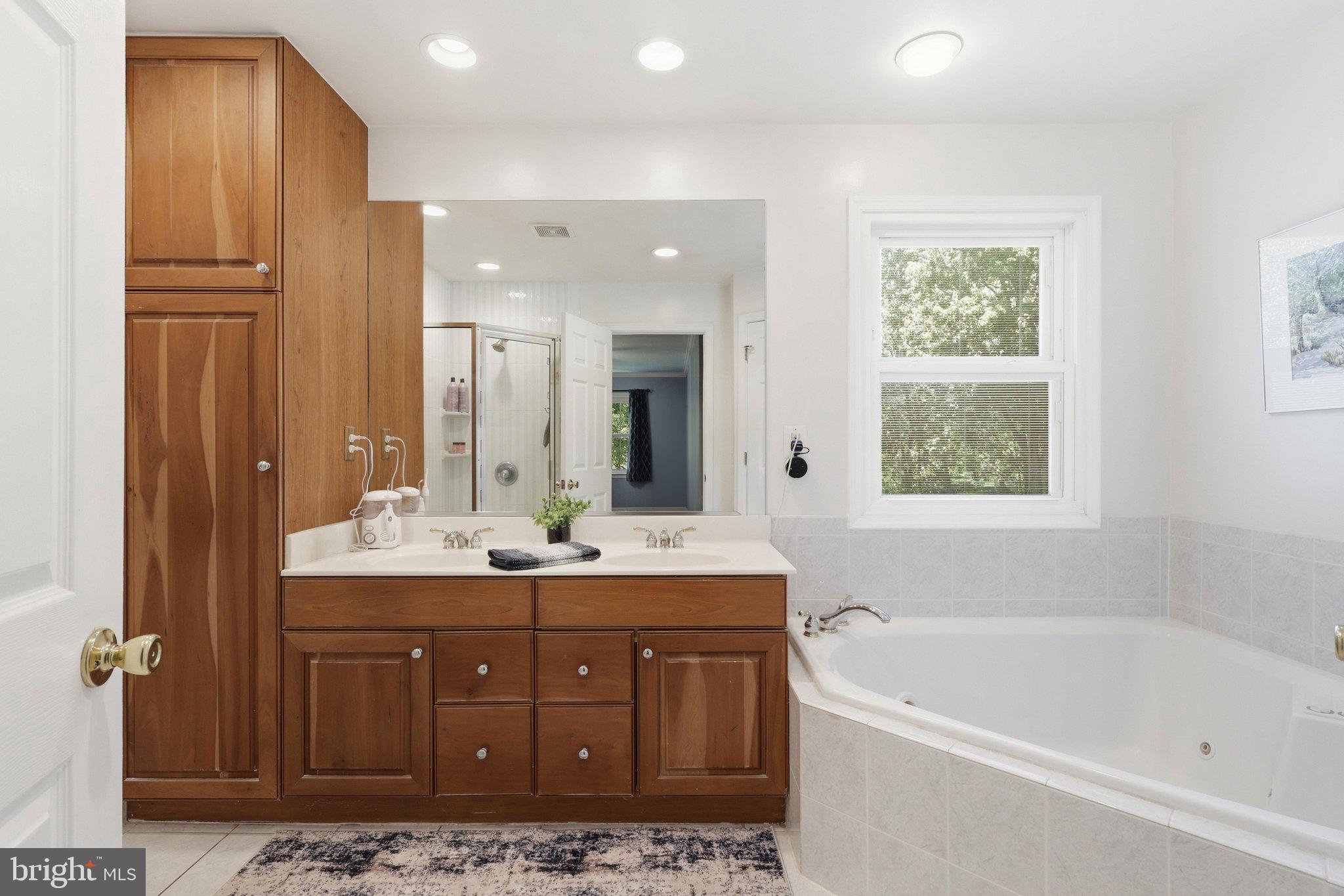 FRANKLIN FARM - Residential