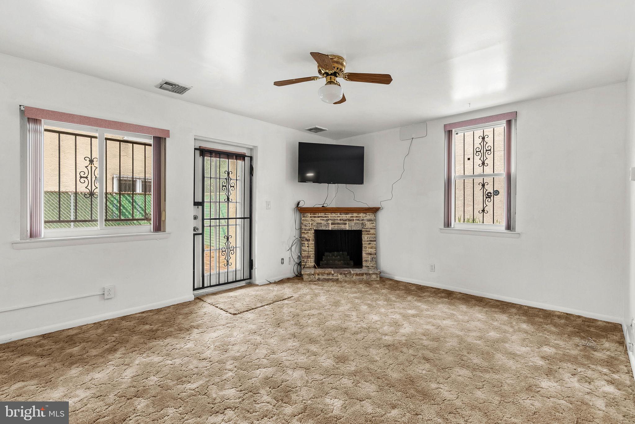 BELLA VISTA - Residential