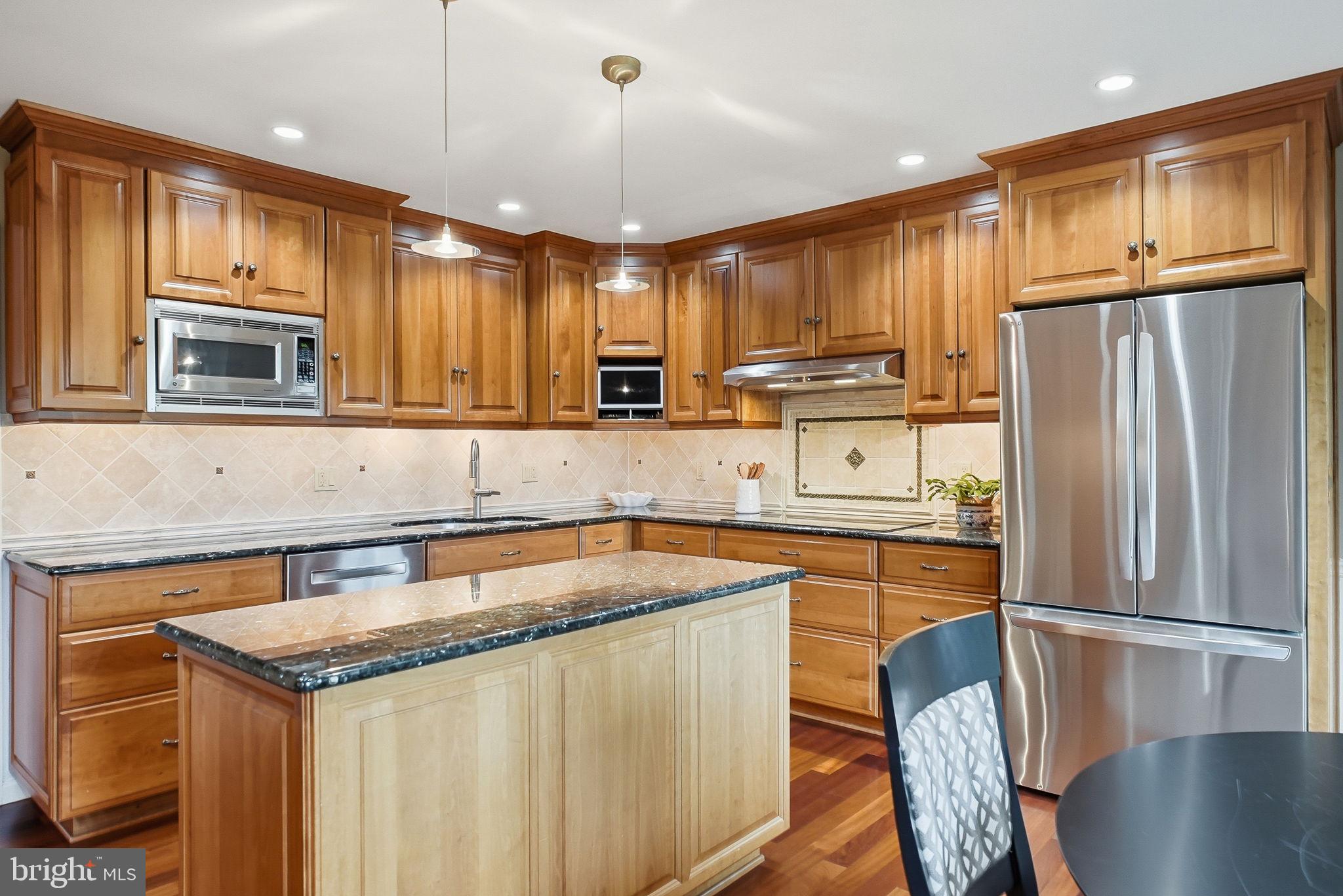 BOW TREE - Residential