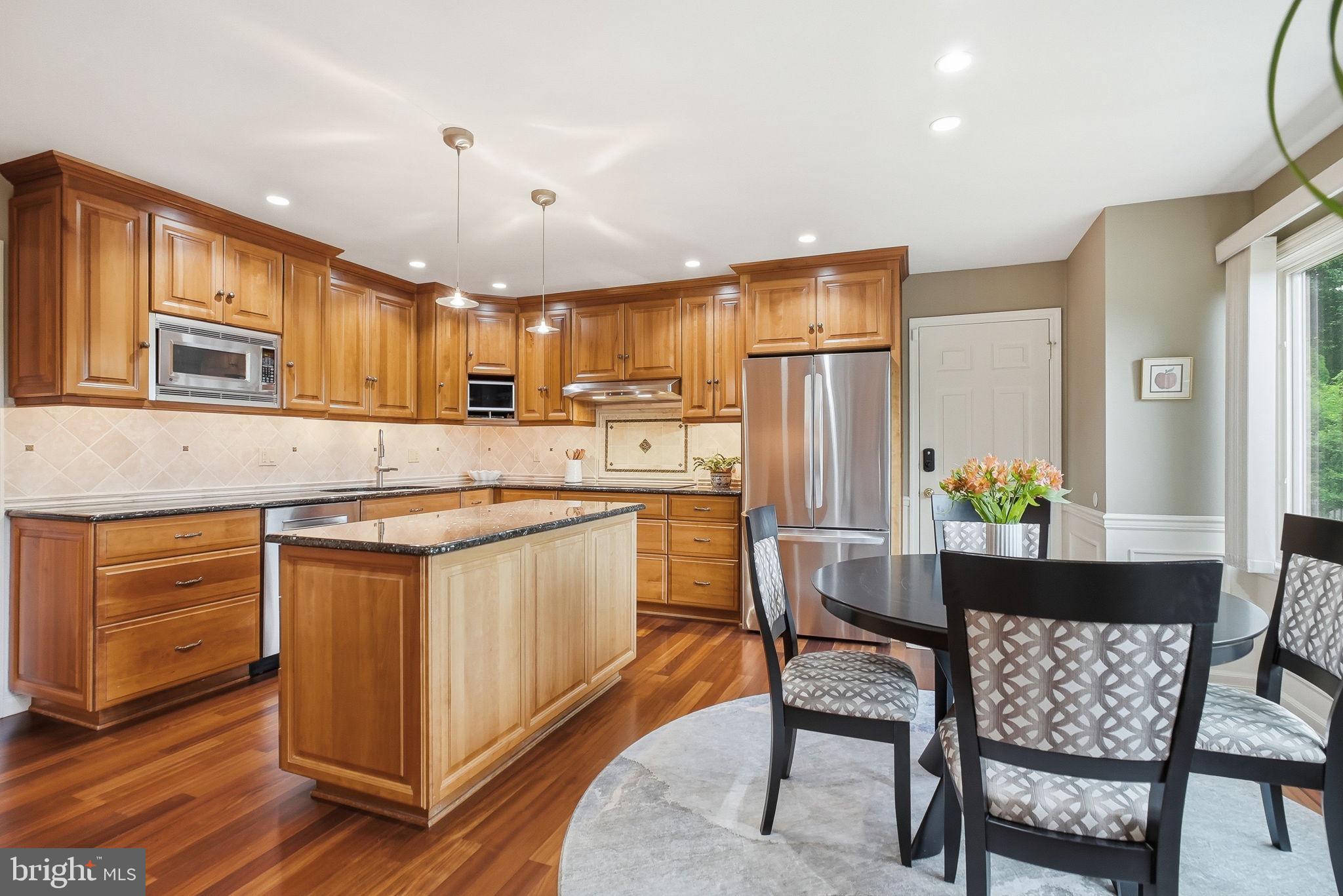 BOW TREE - Residential