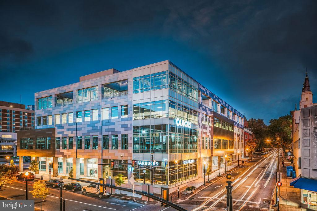 101 NORTH QUEEN - Residential