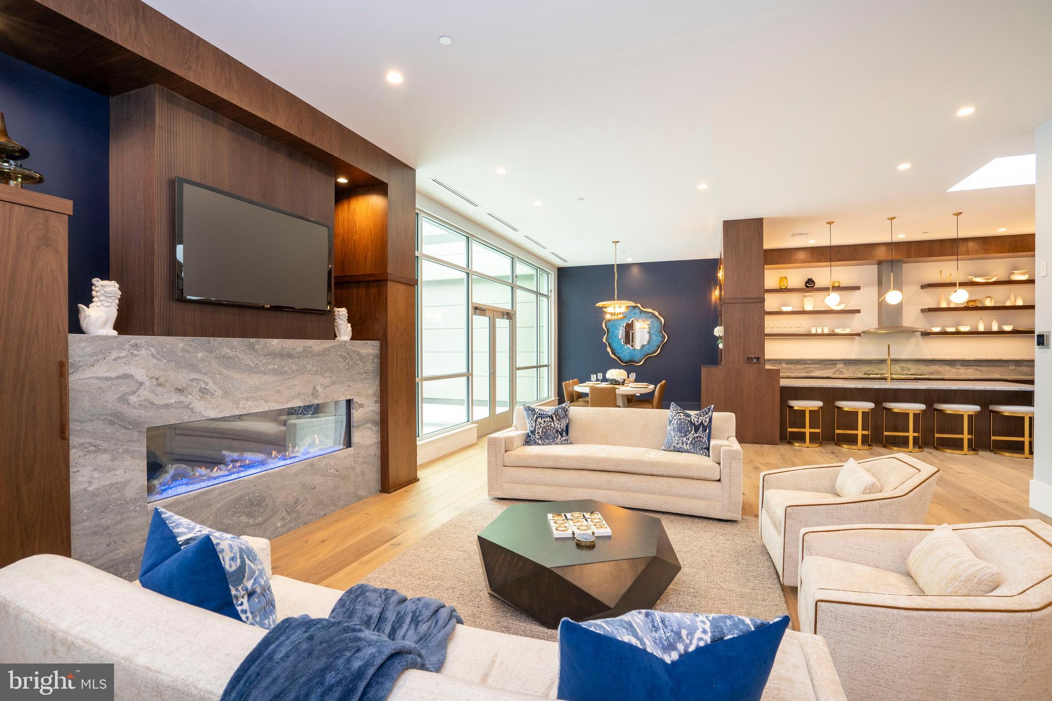 101 NORTH QUEEN - Residential