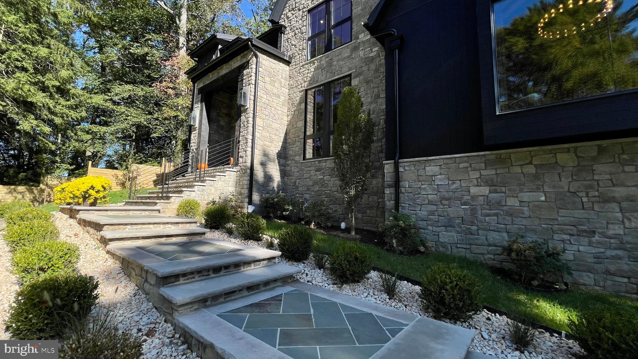 CHESTERBROOK WOODS - Residential