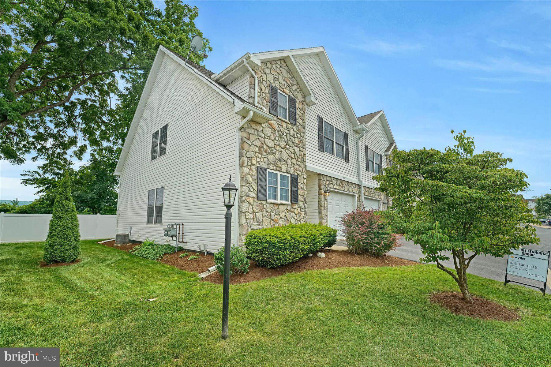 GOLDEN ORCHARDS - Residential