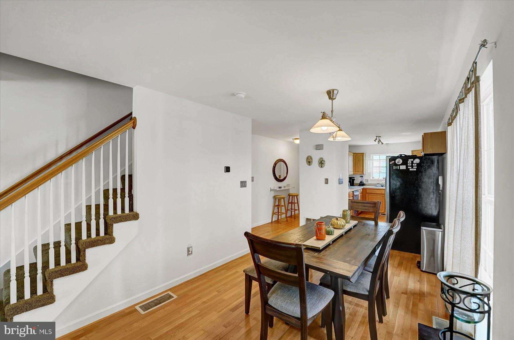 GOLDEN ORCHARDS - Residential