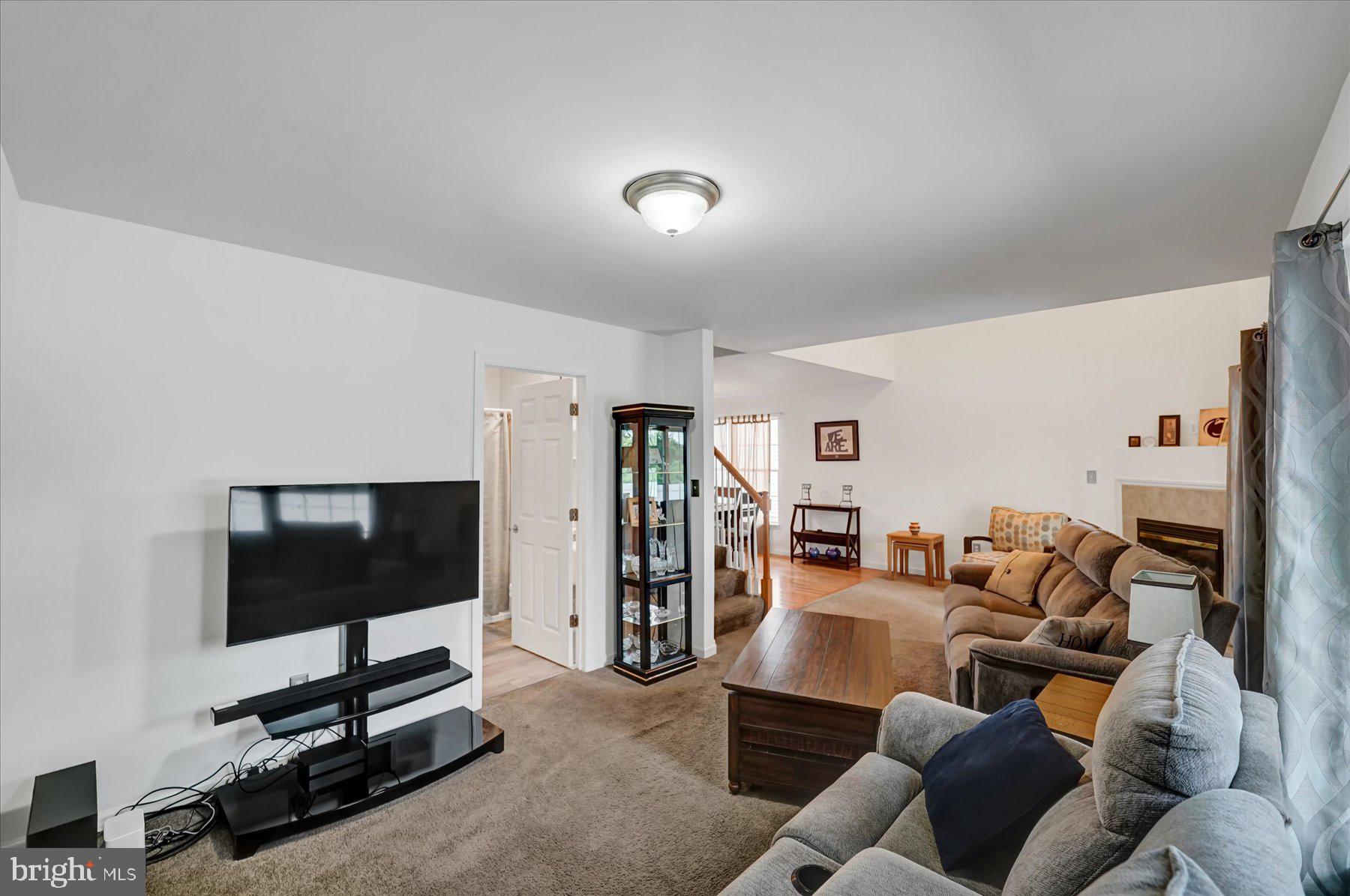 GOLDEN ORCHARDS - Residential