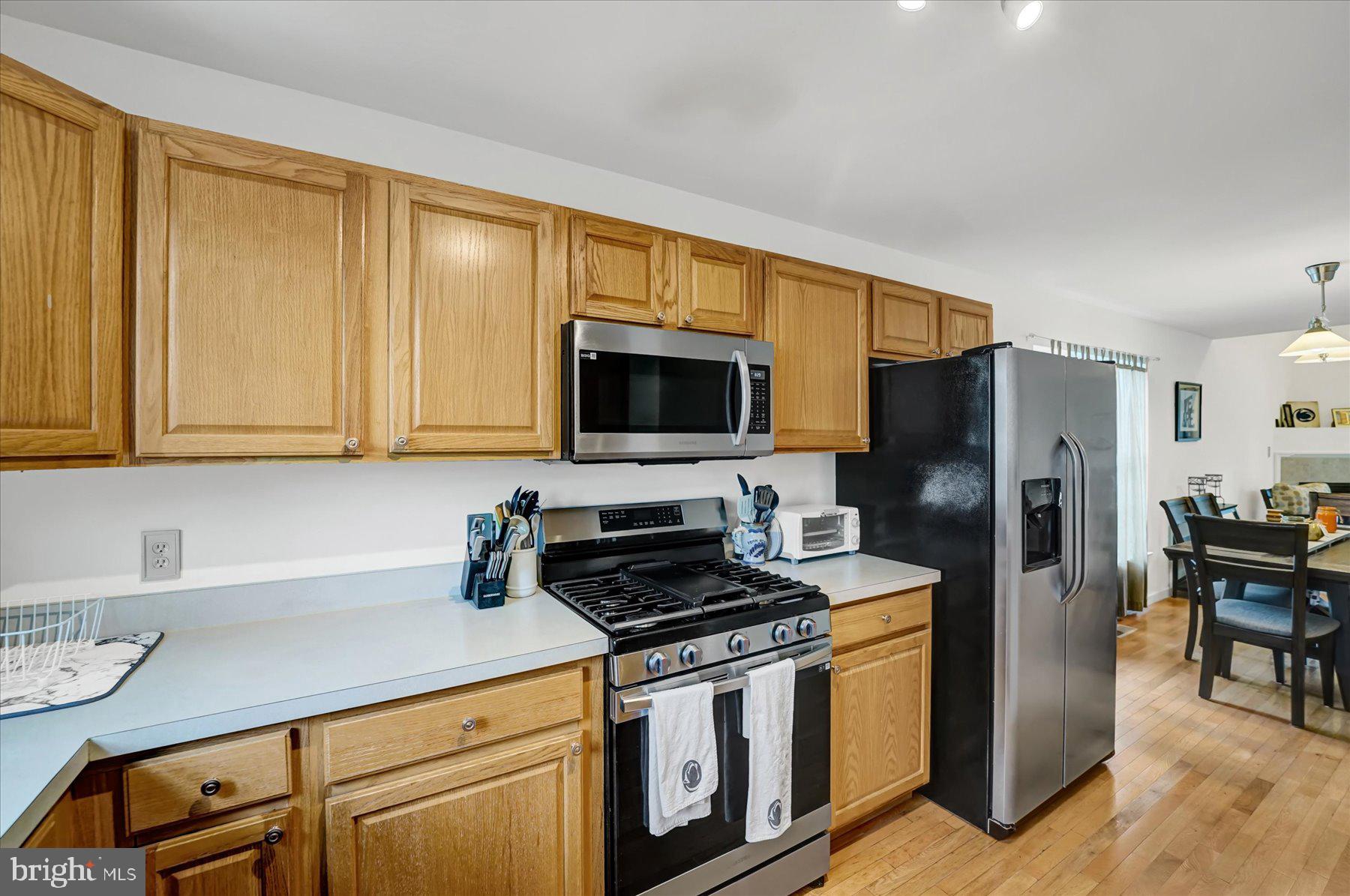 GOLDEN ORCHARDS - Residential
