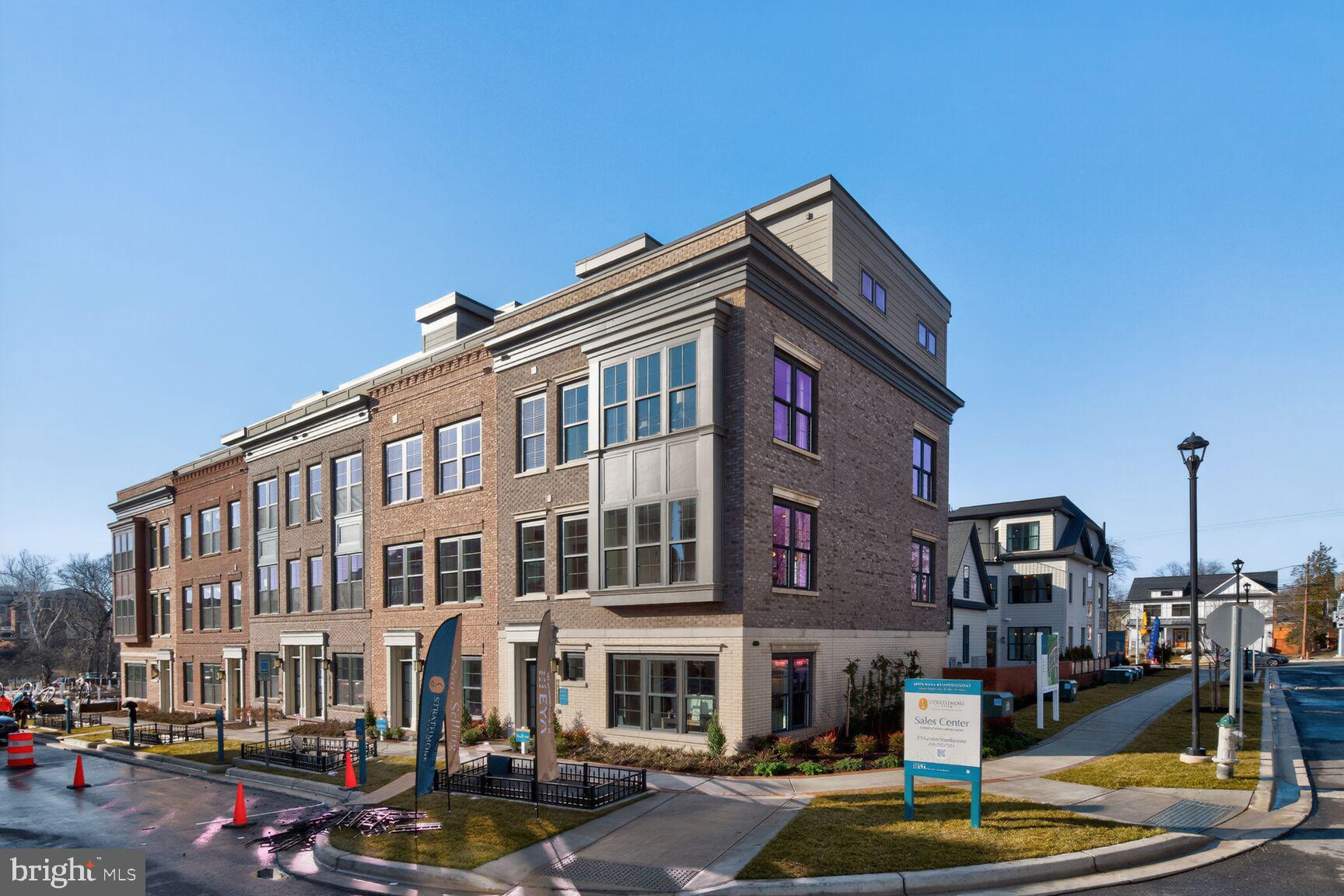 Come visit Strathmore View and see why 67 homes have sold in first year since being open - models now open.  The Ellington on Homesite 22 is a 4 BR, 4.5 BA Elevator townhome under construction slated to be ready late Summer.  Strathmore View is moments from the Metro, the Music Center at Strathmore, Rock Creek Park, and all the great amenities of North Bethesda and Kensington.  Photos of model home - actual finishes may vary.