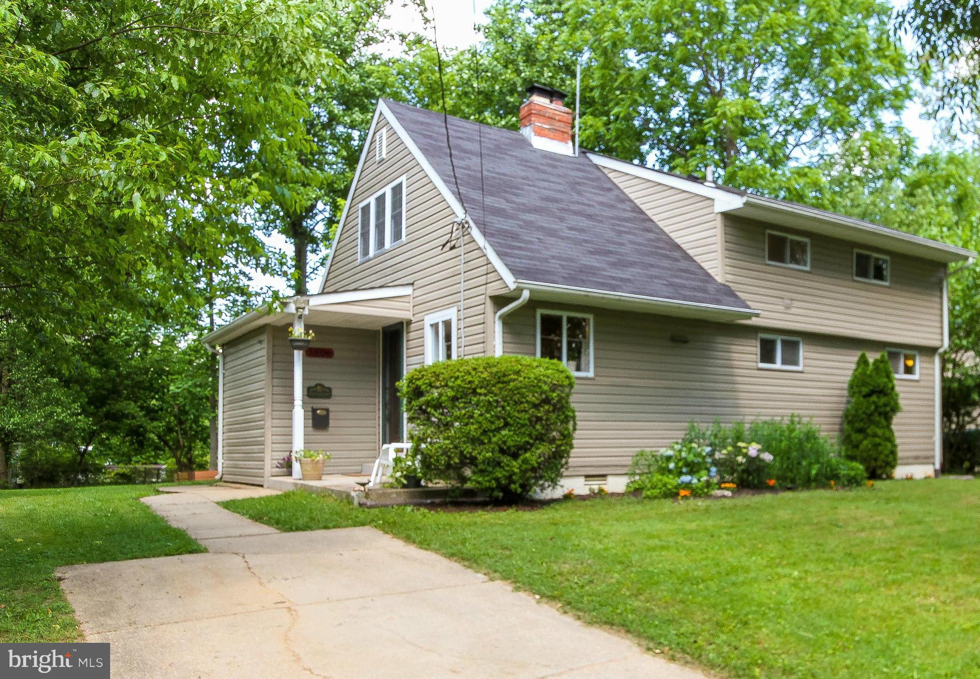 Renovated 4 bed, 2 bath Cape Cod. Freshly Painted. Living room w/hardwoods & wood burning fireplace. Gourmet eat-in kitchen w/granite counters, maple cabinets, custom back splash, SS appliances, pantry, wood counter block & tile floors. Updated bathrooms. Private backyard w/large deck & storage shed. Close to metro, shopping, restaurants & I-270. Tax Square Footage does not include addition