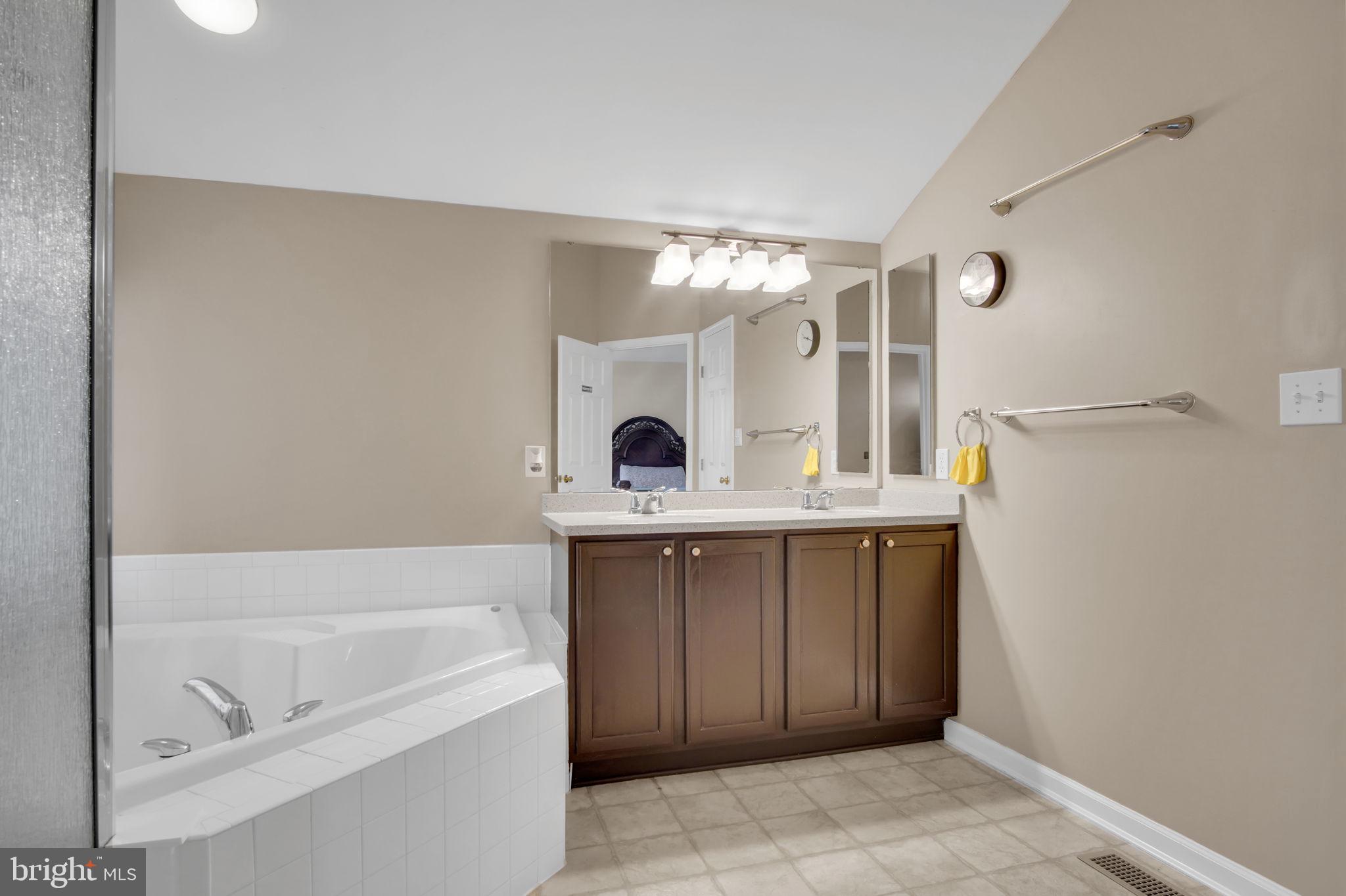 SENECA RIDGE - Residential