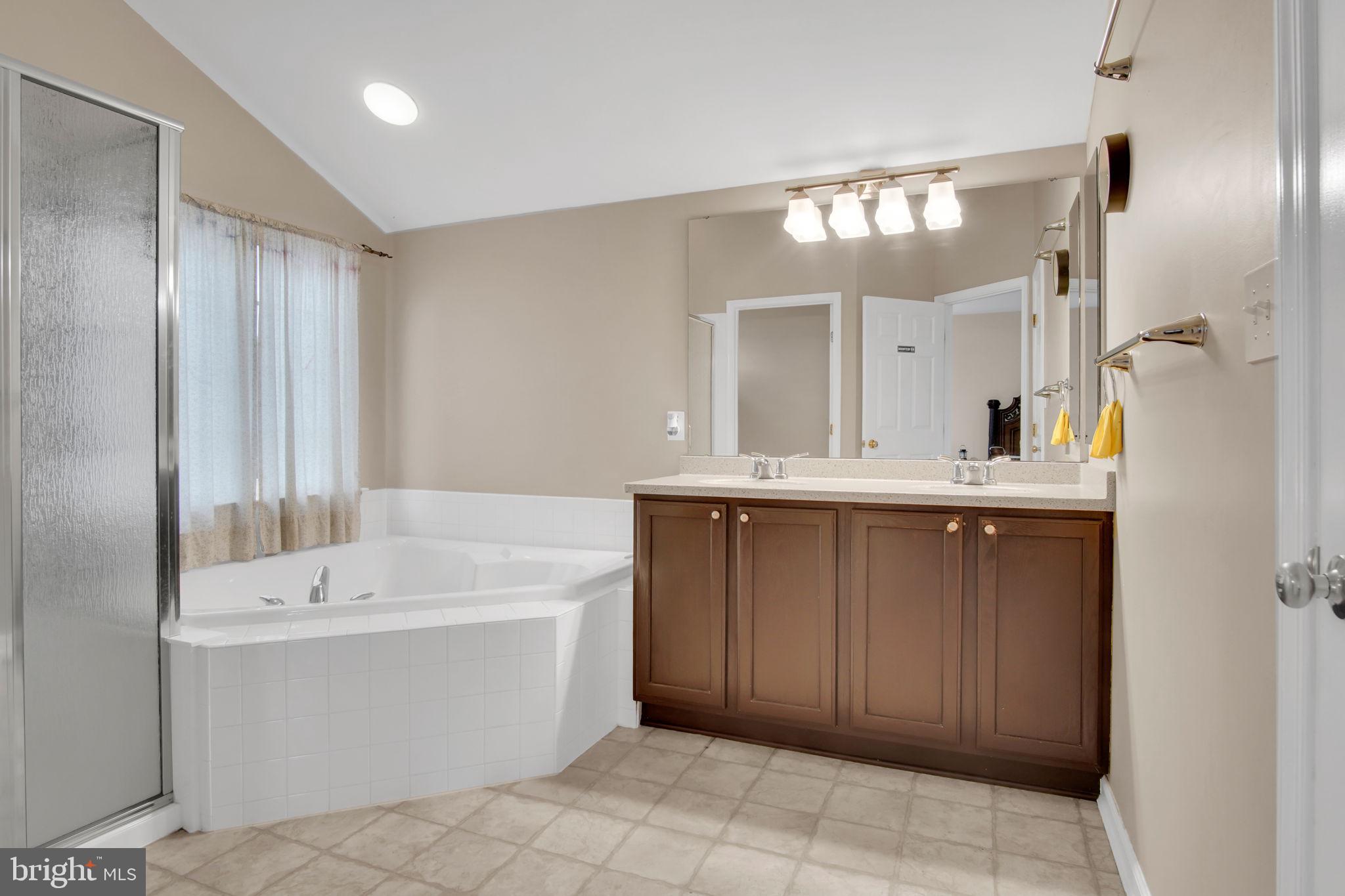 SENECA RIDGE - Residential