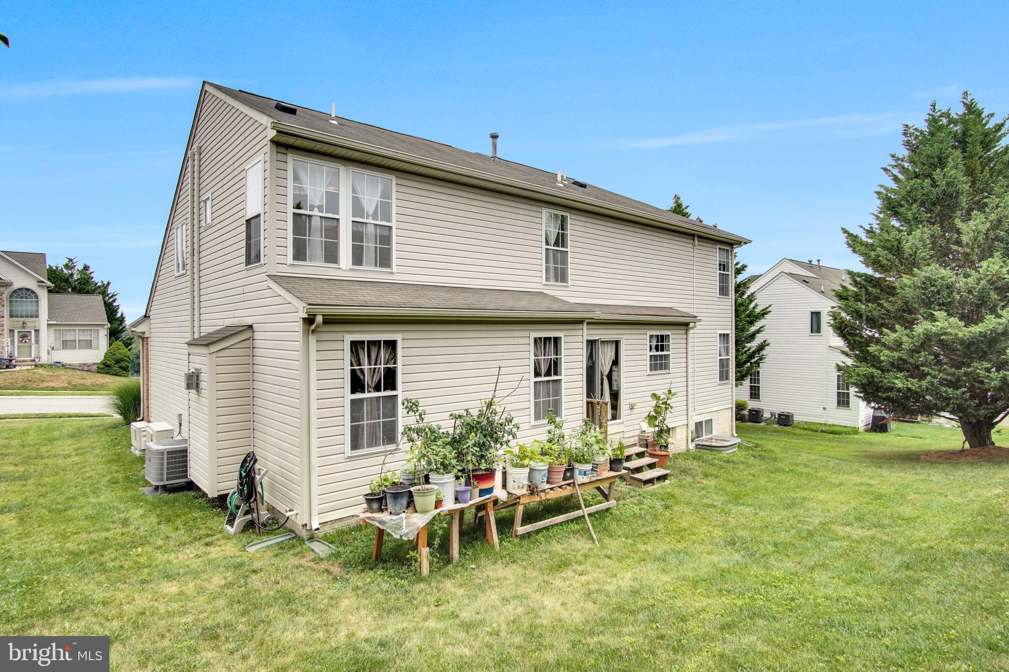 SENECA RIDGE - Residential