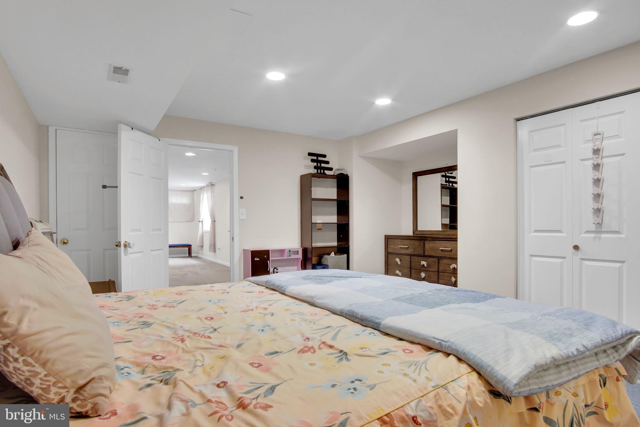 SENECA RIDGE - Residential