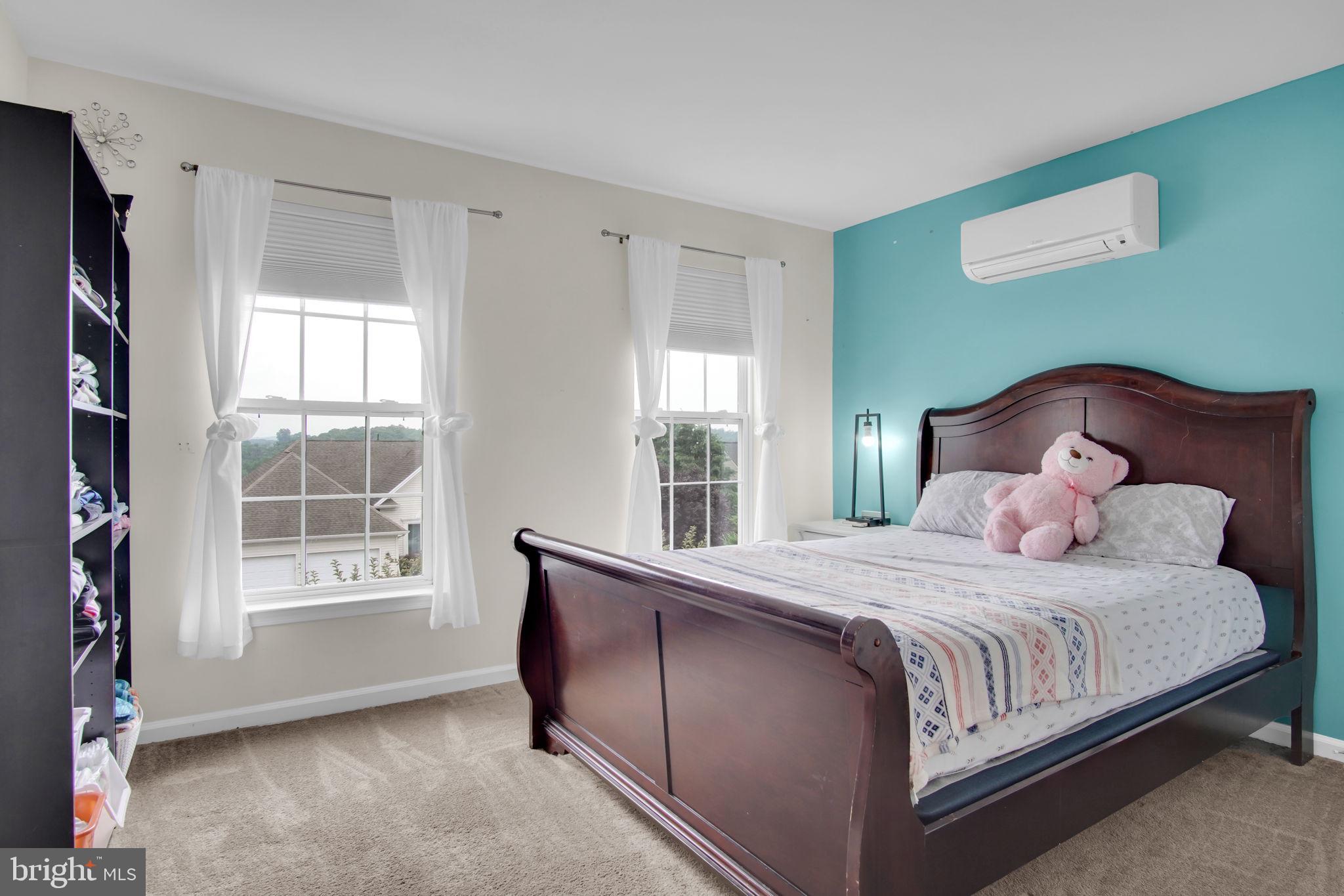 SENECA RIDGE - Residential
