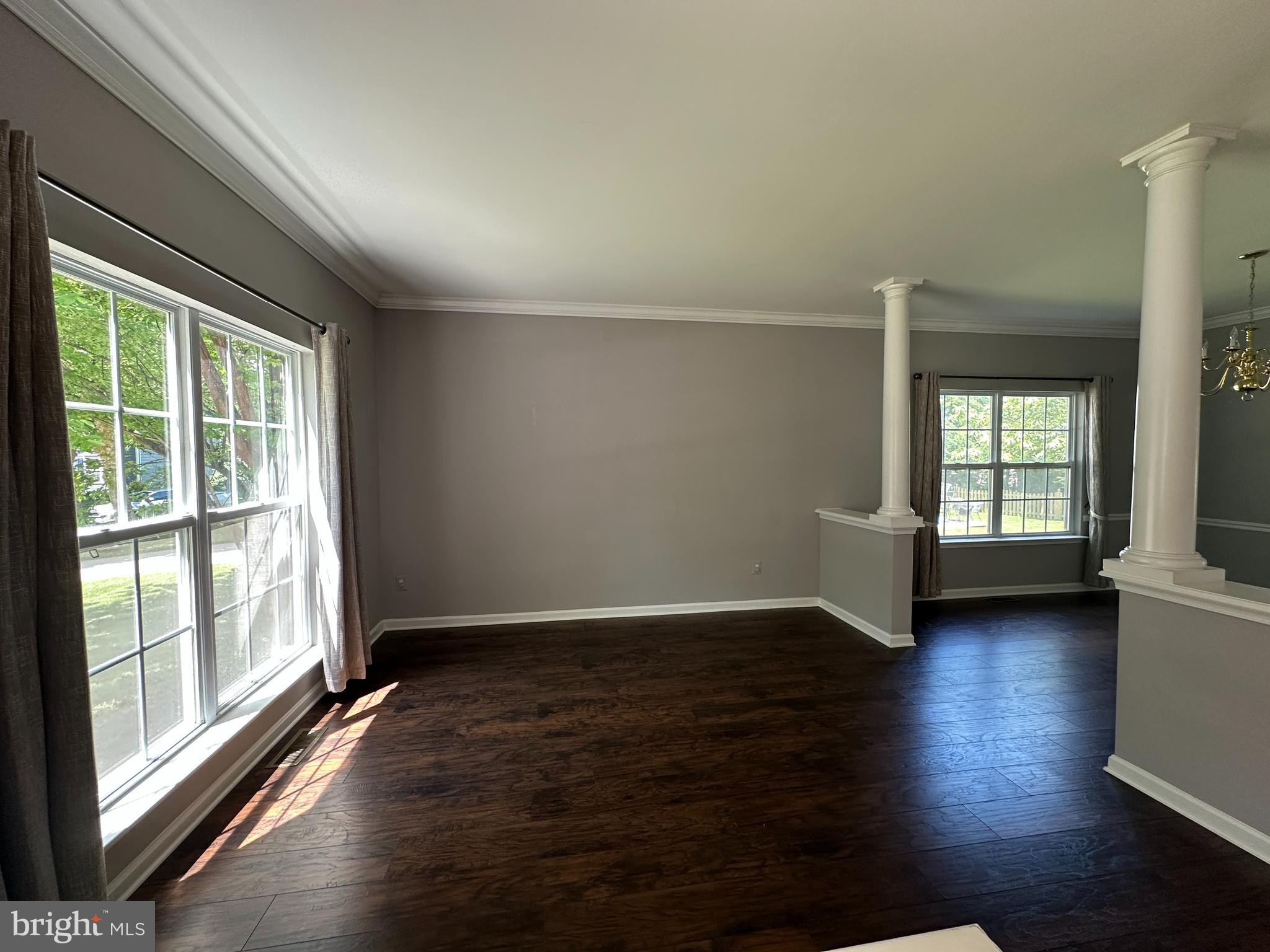 SIGNATURE AT BROADLANDS - Residential Lease