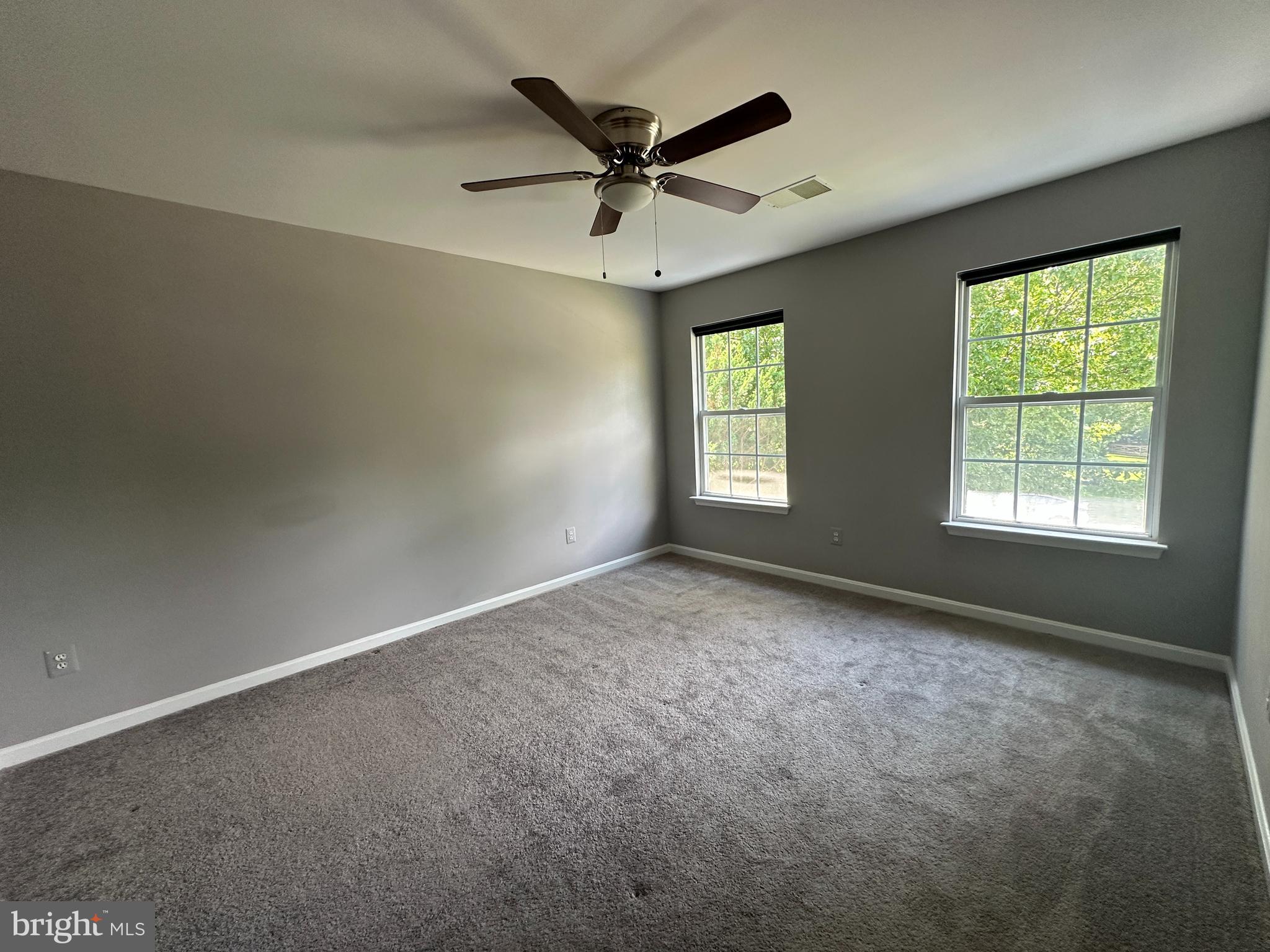 SIGNATURE AT BROADLANDS - Residential Lease