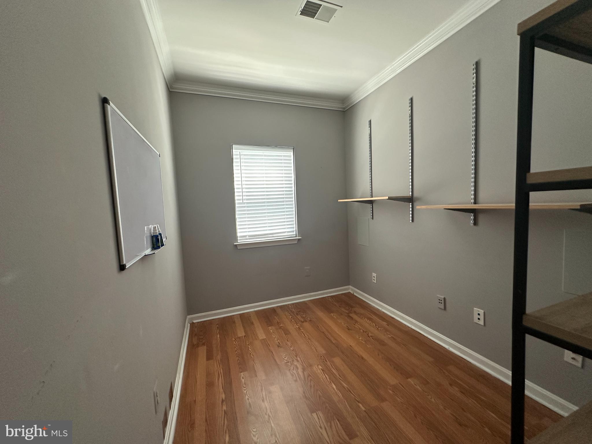 SIGNATURE AT BROADLANDS - Residential Lease