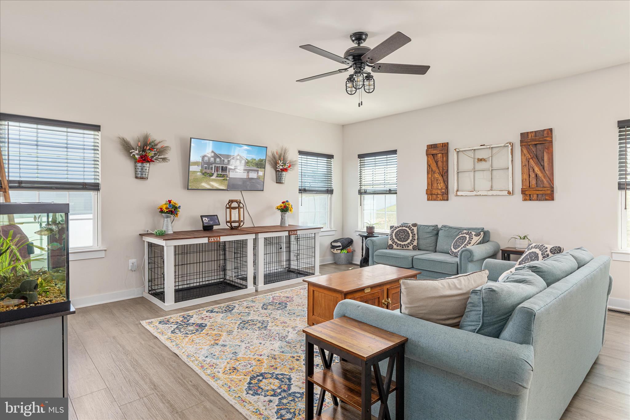 MOUNTAIN VALLEY ESTATES - Residential