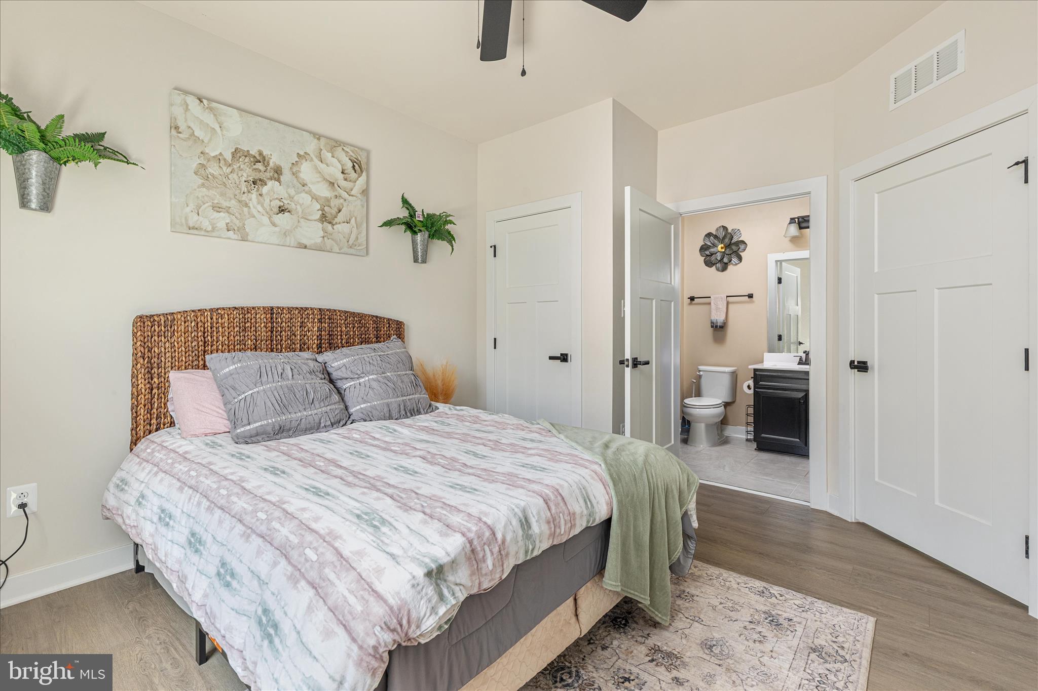 MOUNTAIN VALLEY ESTATES - Residential