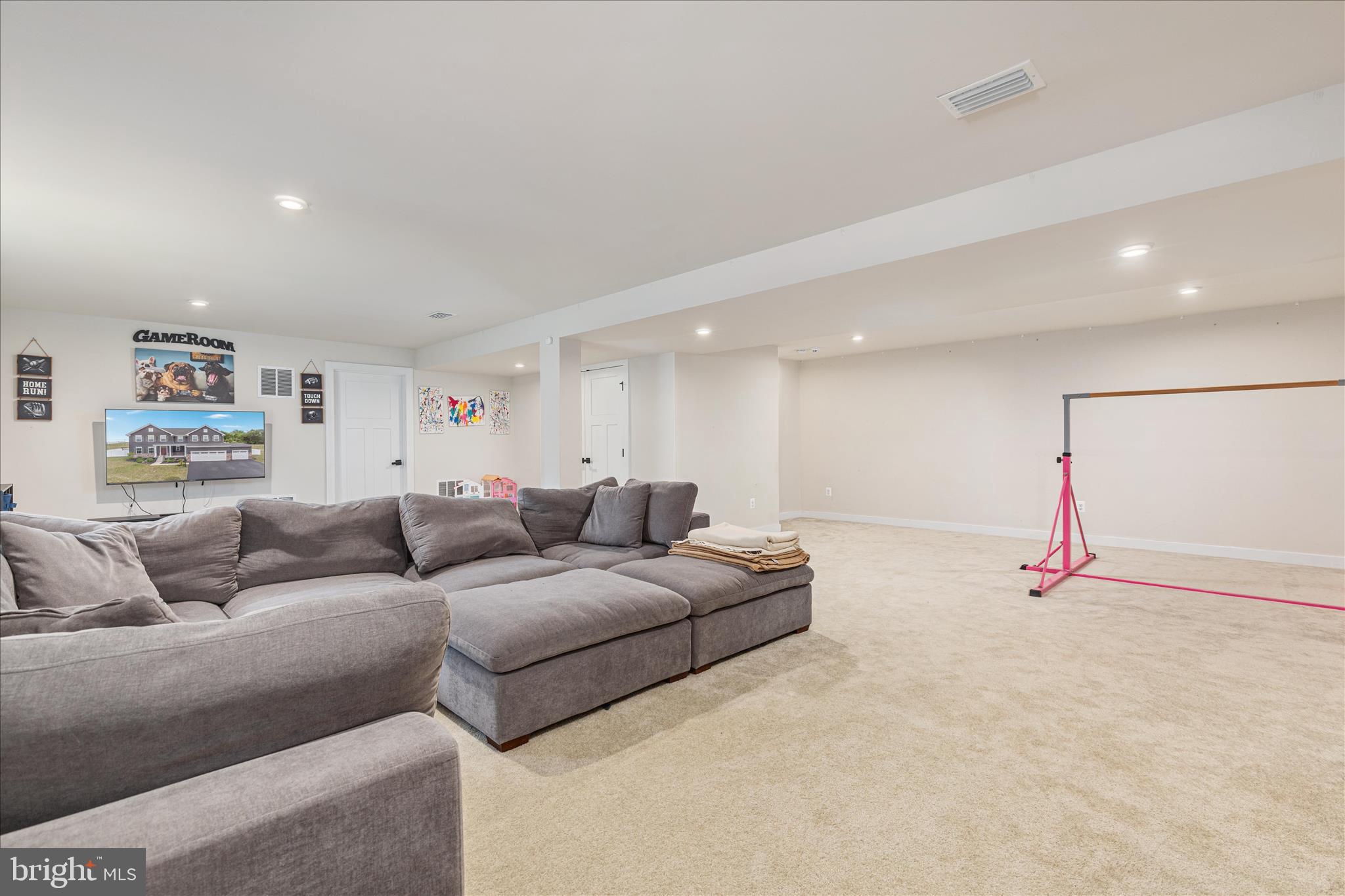 MOUNTAIN VALLEY ESTATES - Residential
