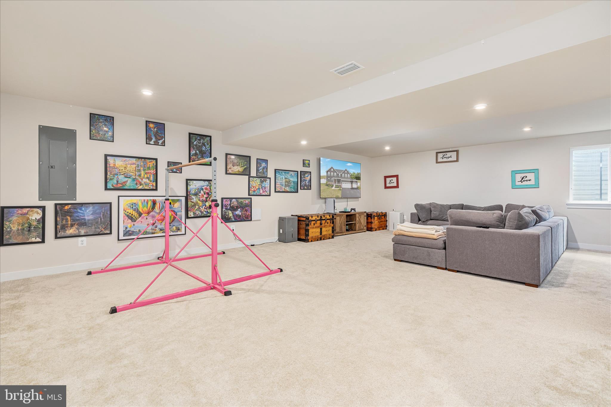 MOUNTAIN VALLEY ESTATES - Residential