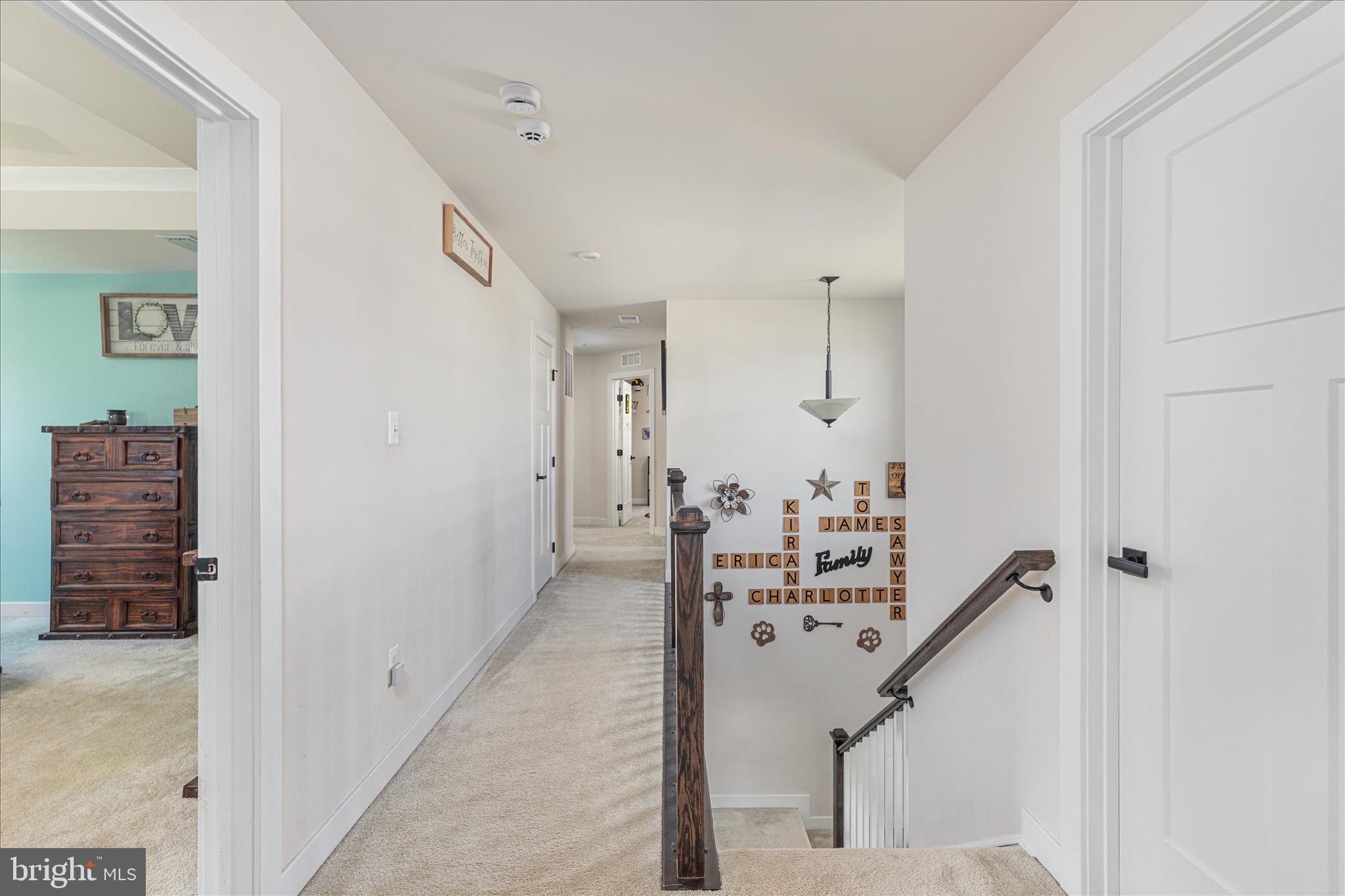 MOUNTAIN VALLEY ESTATES - Residential