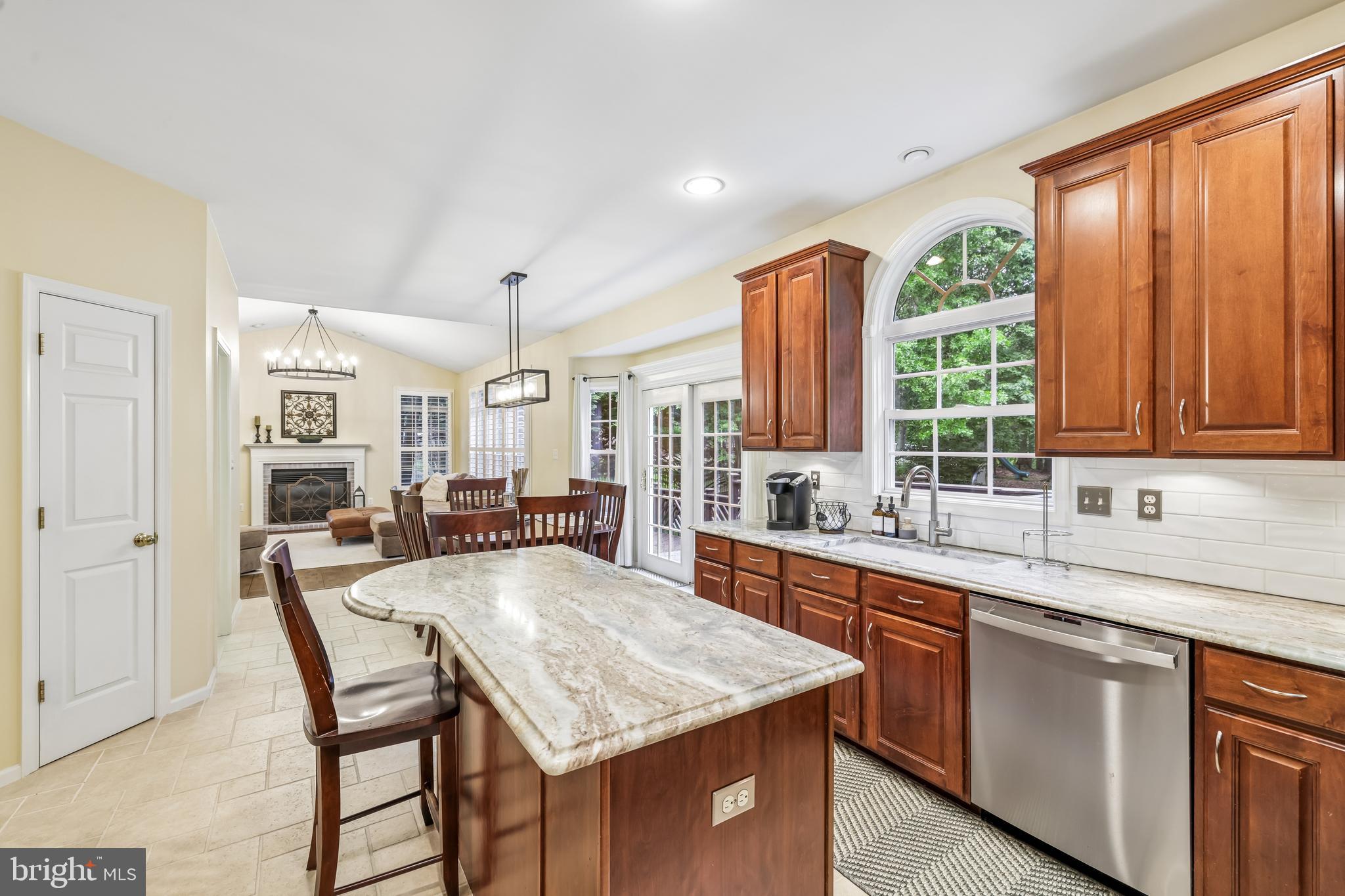 VINEYARD OAK - Residential