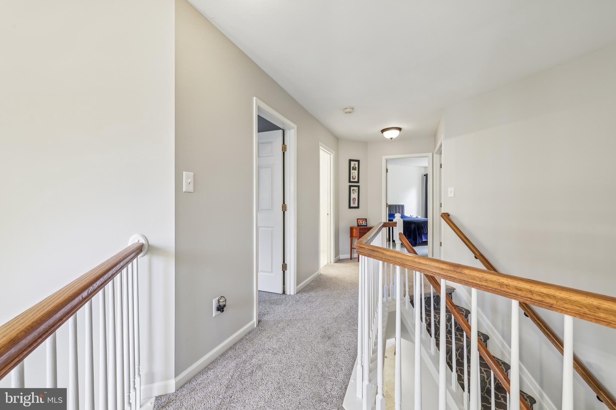 VINEYARD OAK - Residential