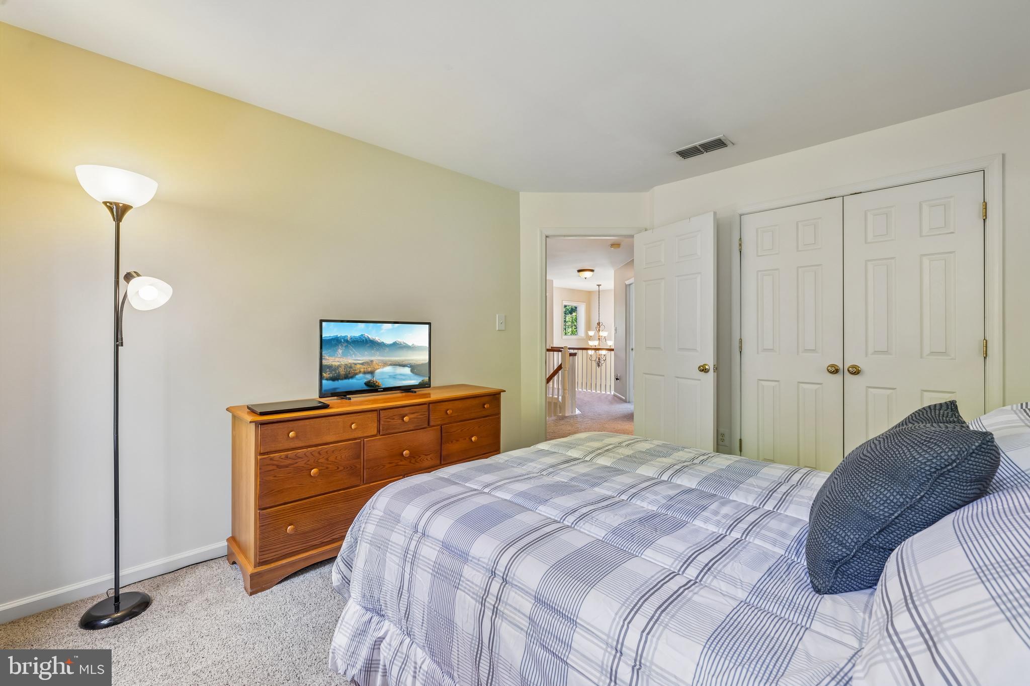 VINEYARD OAK - Residential