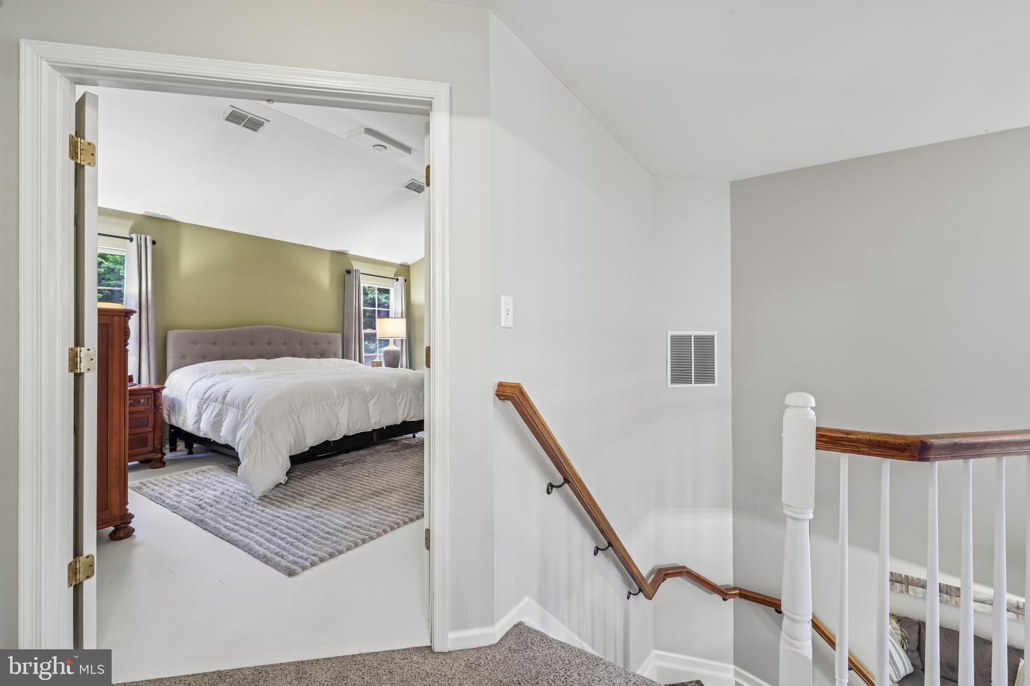 VINEYARD OAK - Residential