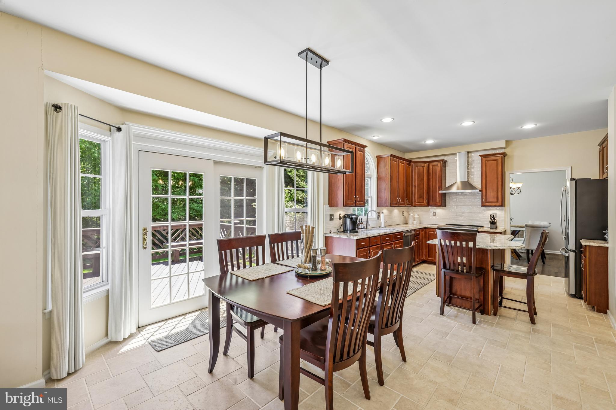 VINEYARD OAK - Residential