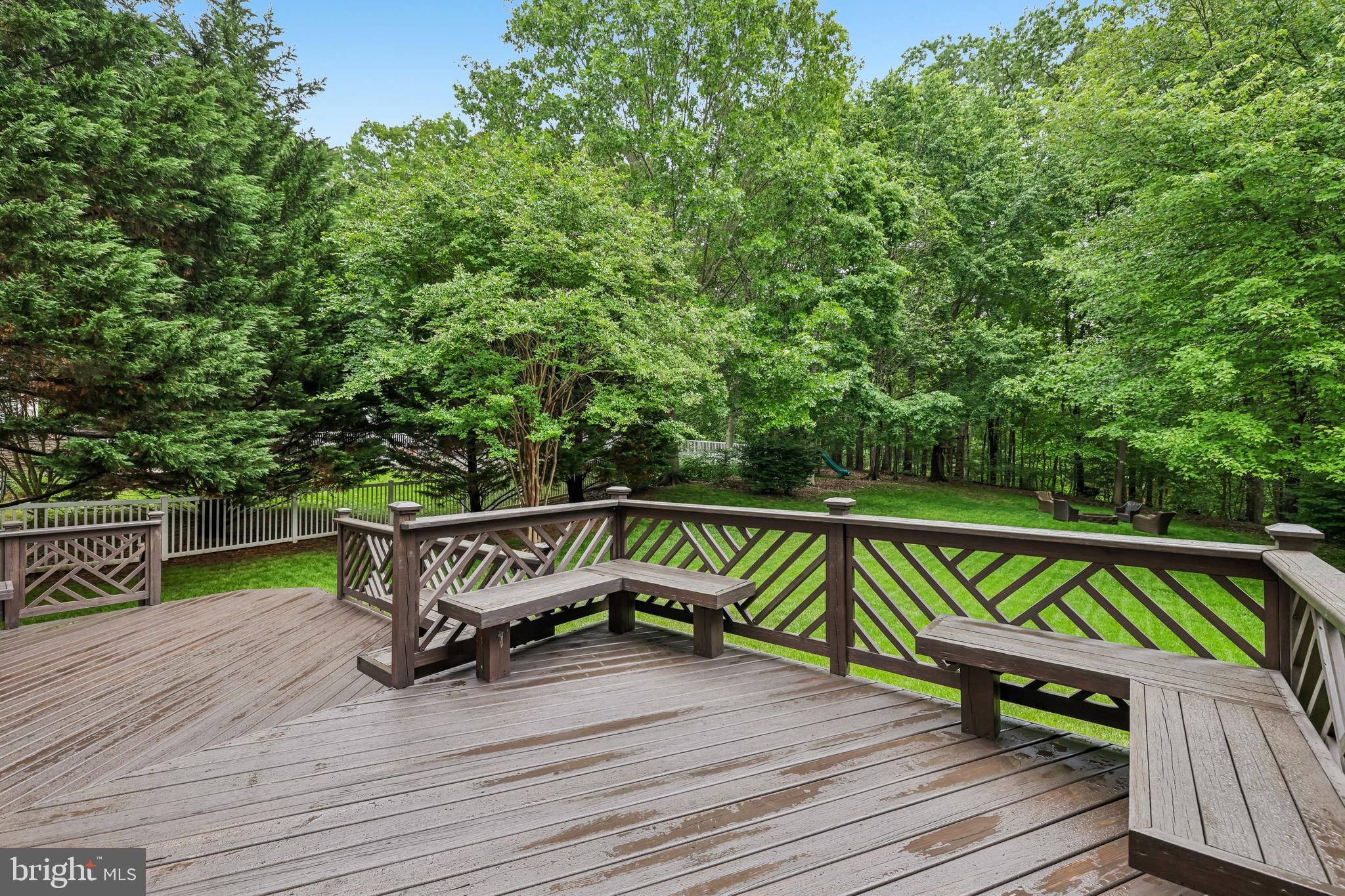 VINEYARD OAK - Residential