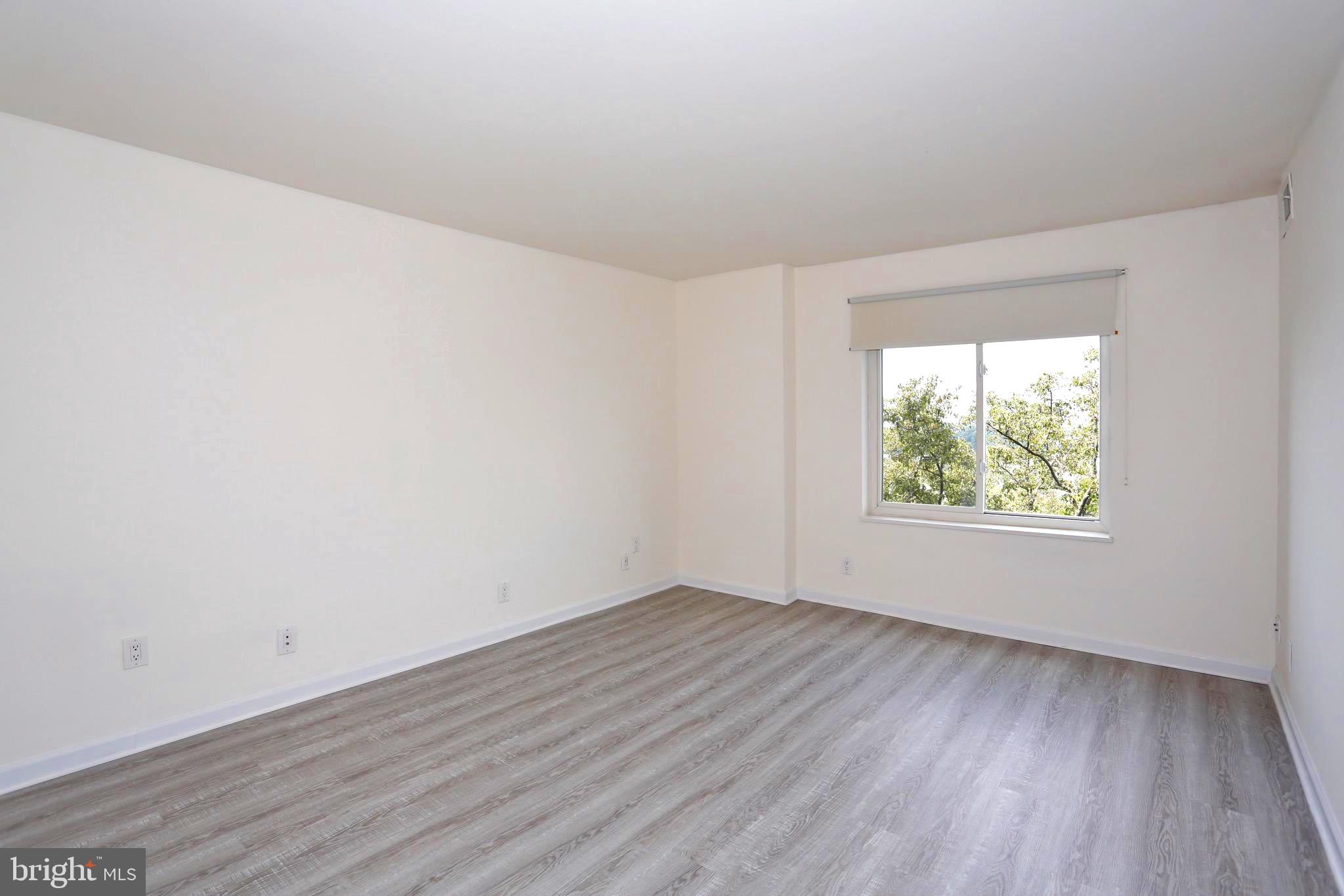 ROTONDA - Residential Lease