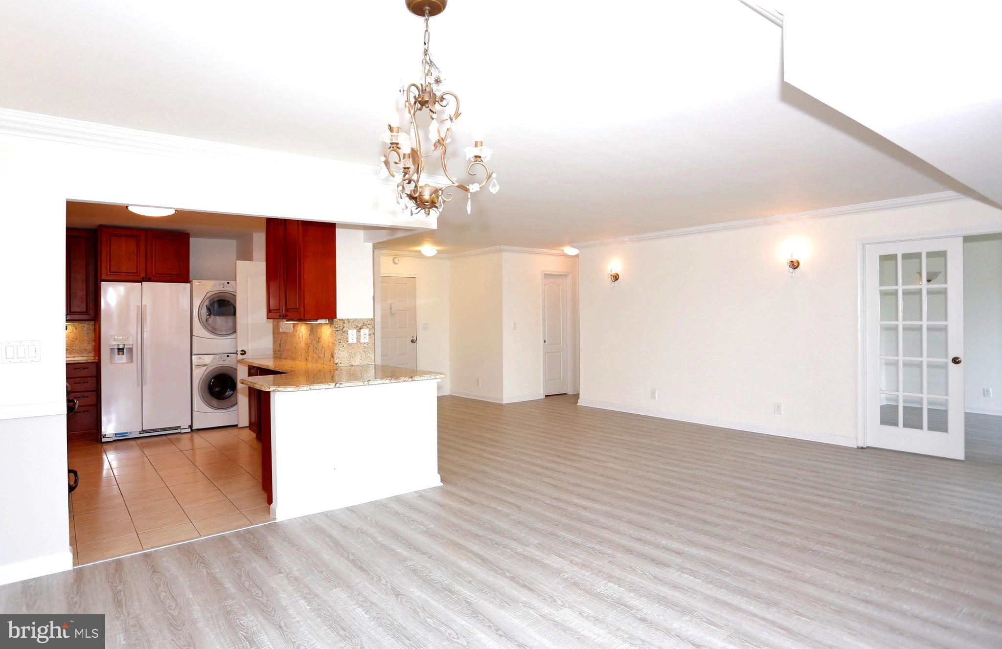 ROTONDA - Residential Lease