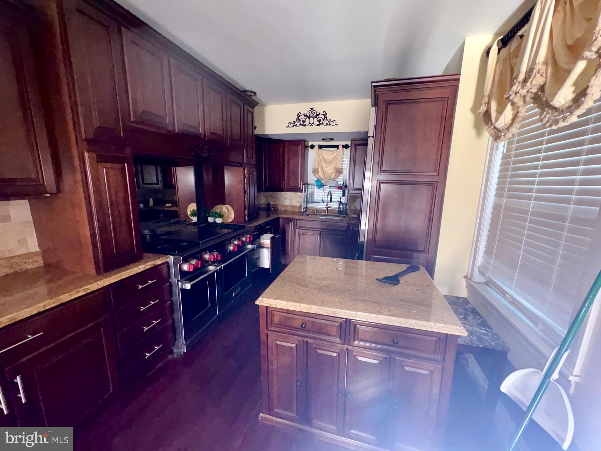 WEST OAK LANE - Residential