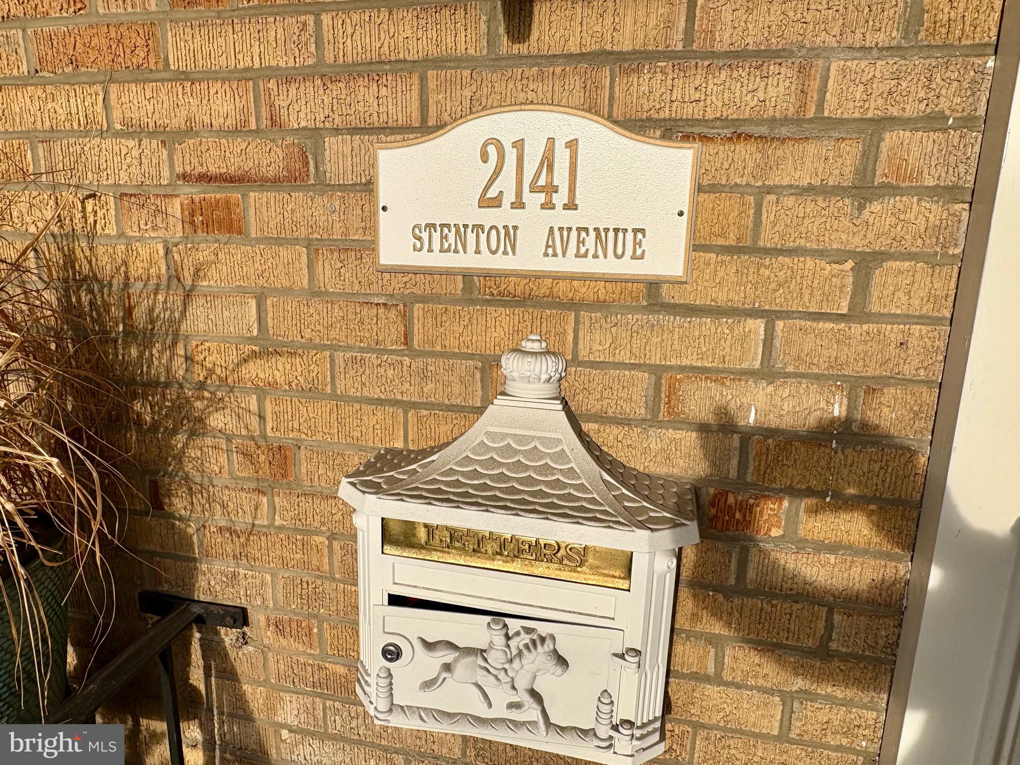 WEST OAK LANE - Residential