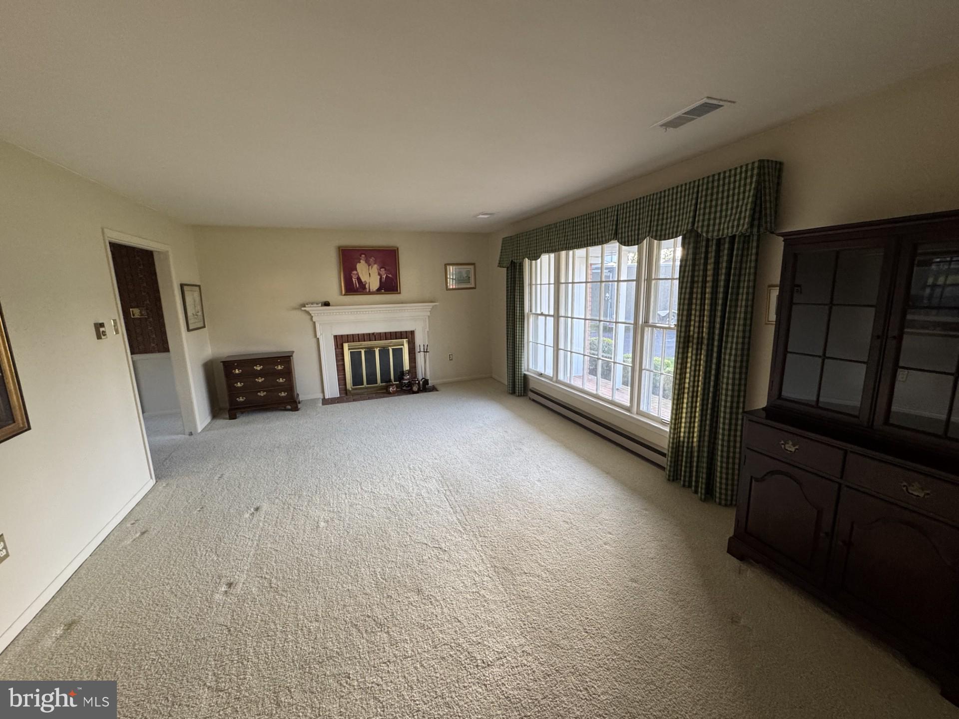 VAN LEAR MANOR - Residential