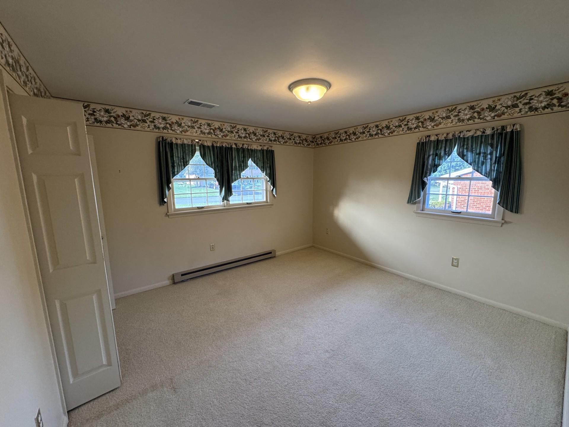 VAN LEAR MANOR - Residential