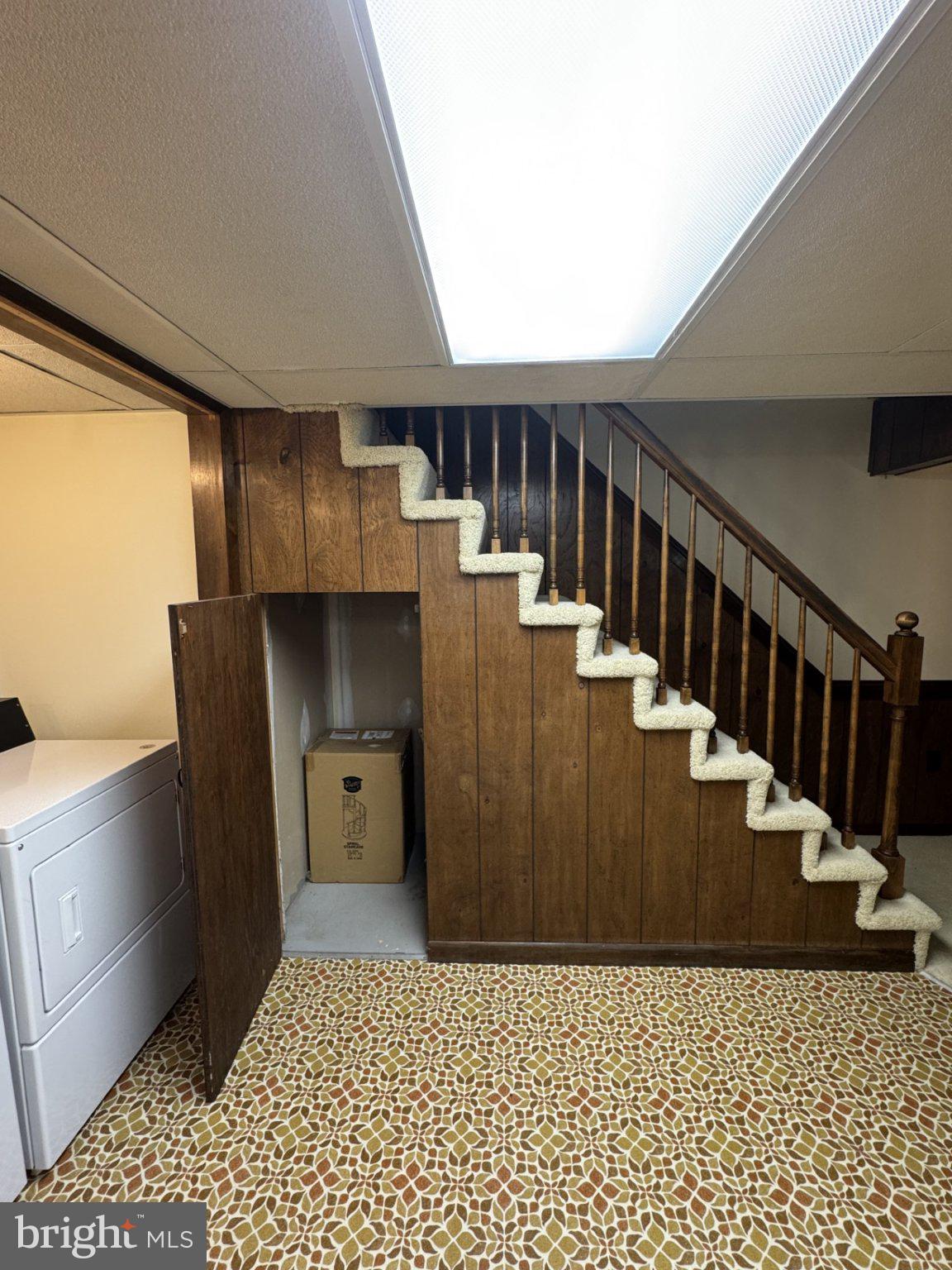 VAN LEAR MANOR - Residential