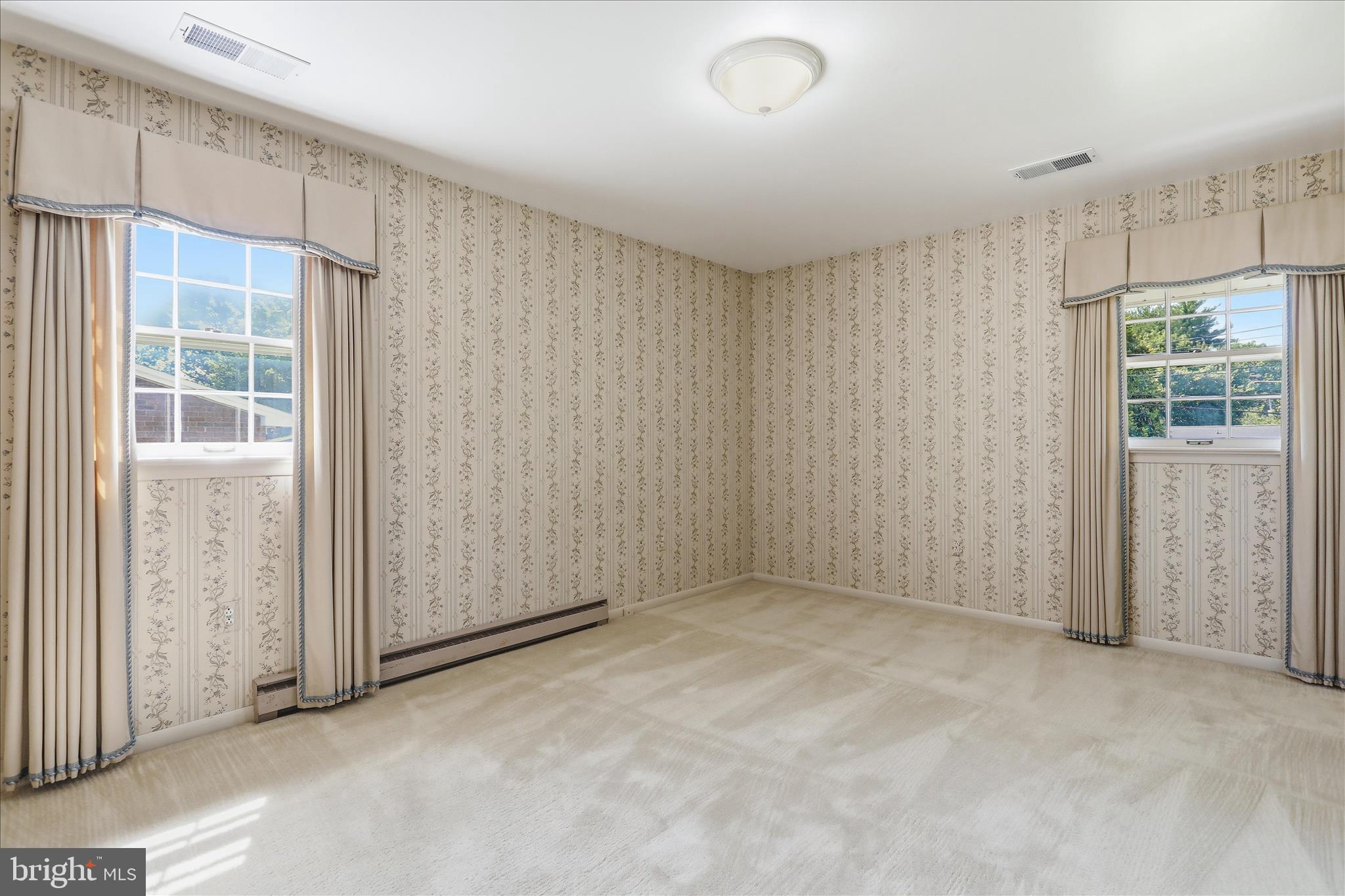 VAN LEAR MANOR - Residential
