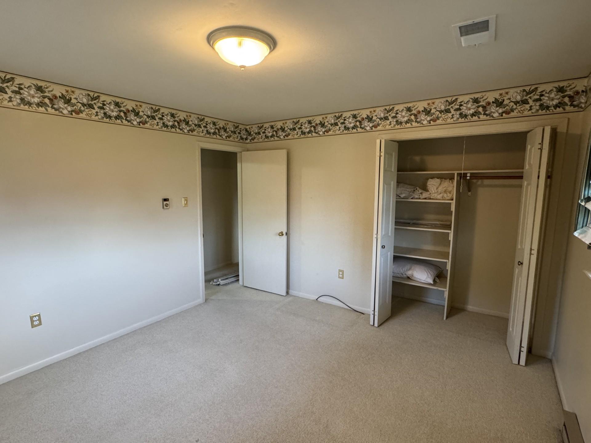 VAN LEAR MANOR - Residential