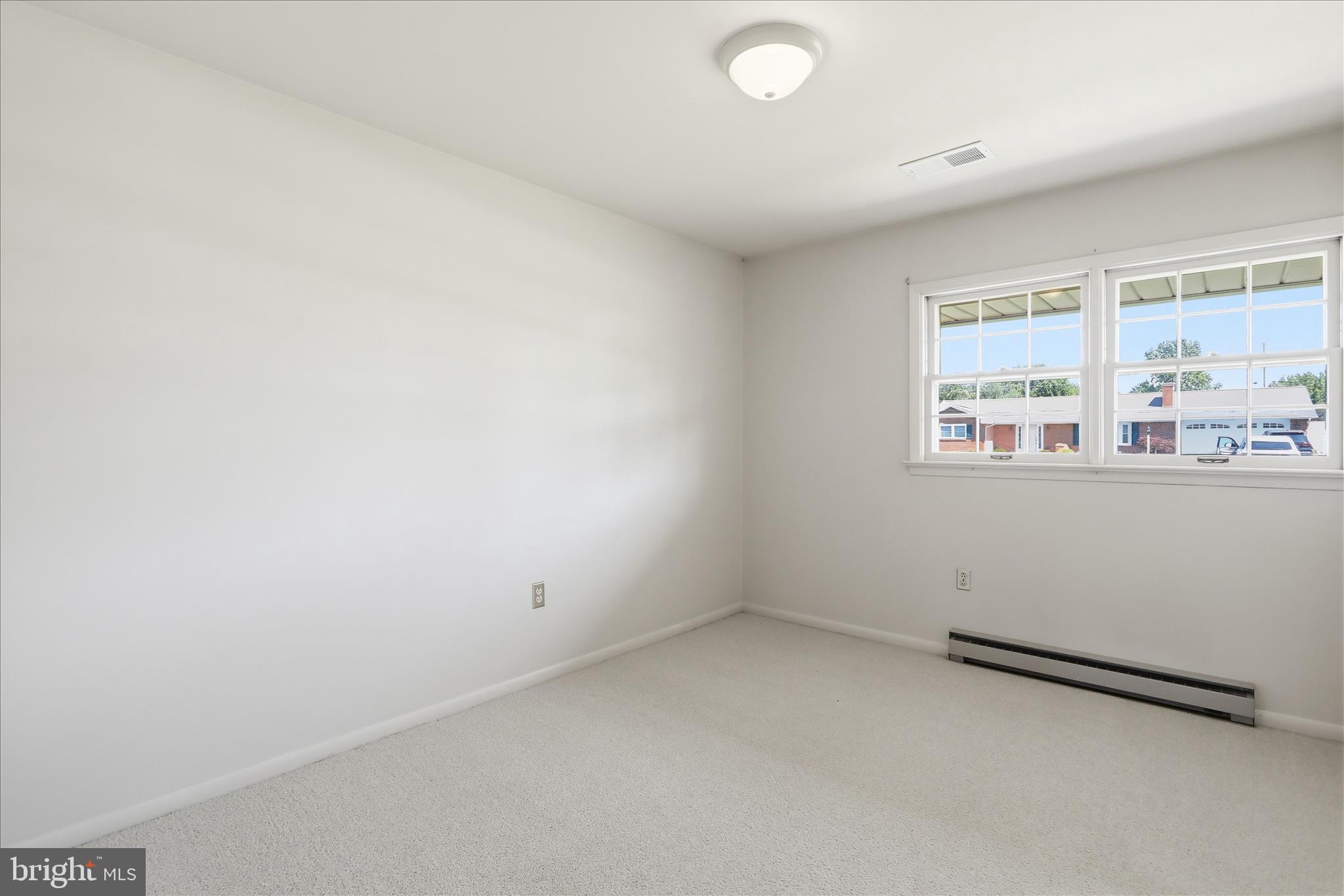 VAN LEAR MANOR - Residential