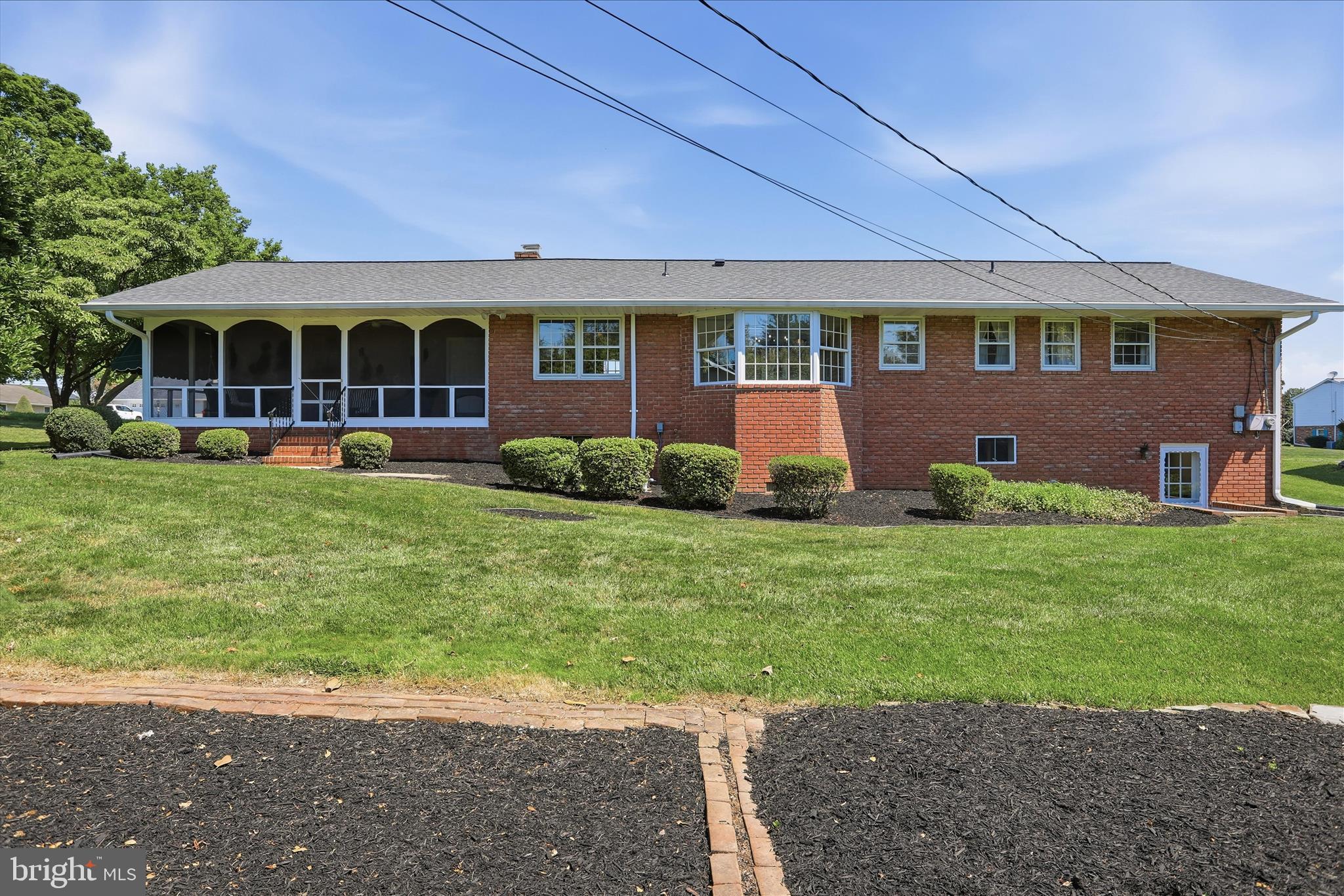 VAN LEAR MANOR - Residential