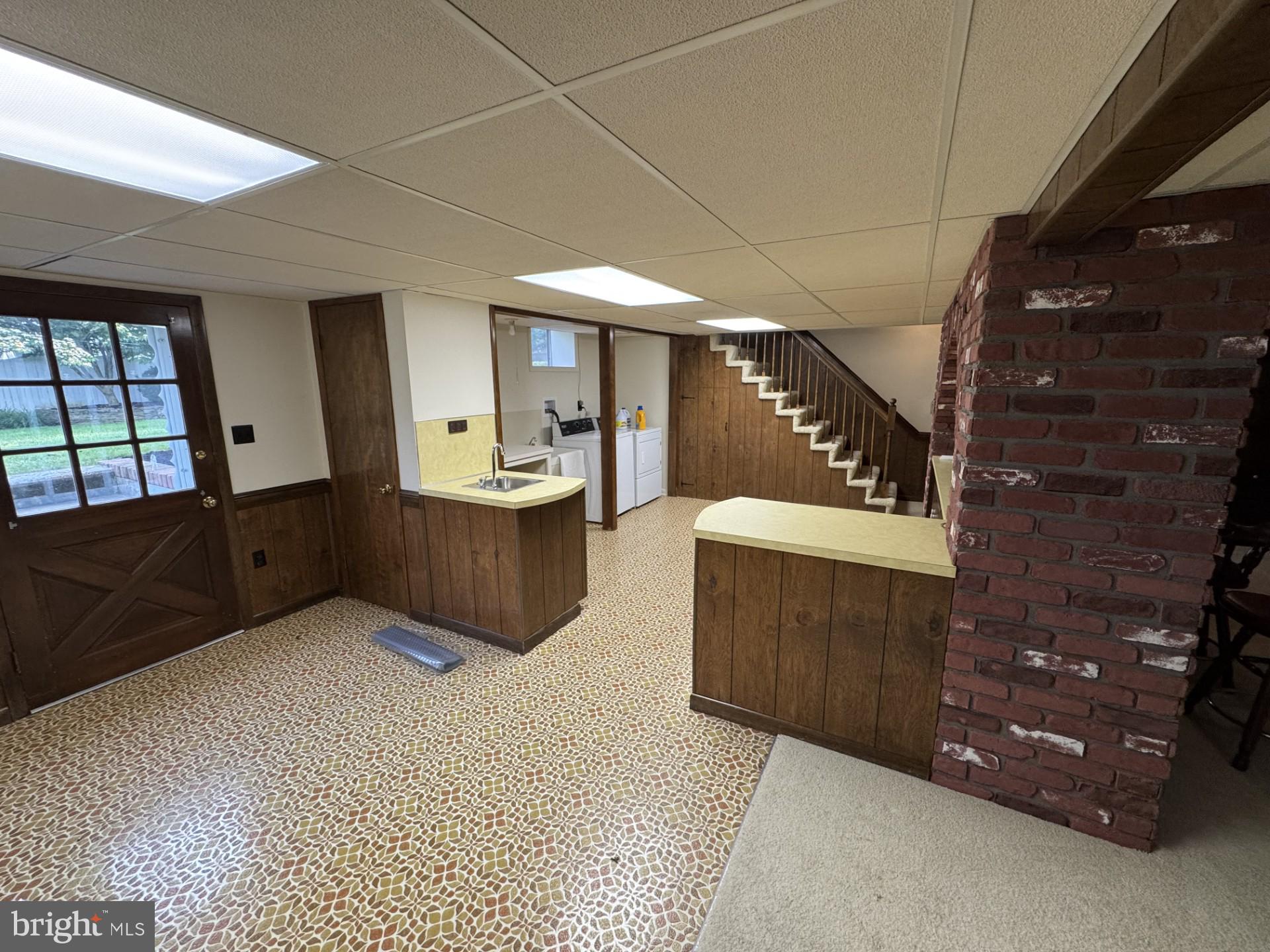 VAN LEAR MANOR - Residential