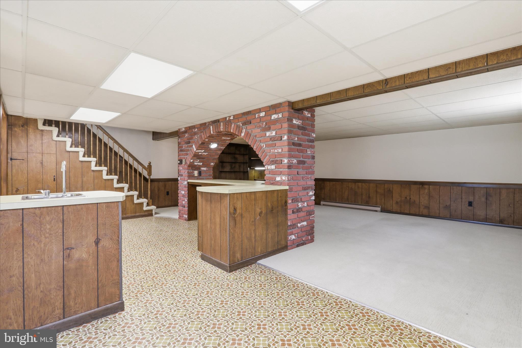 VAN LEAR MANOR - Residential