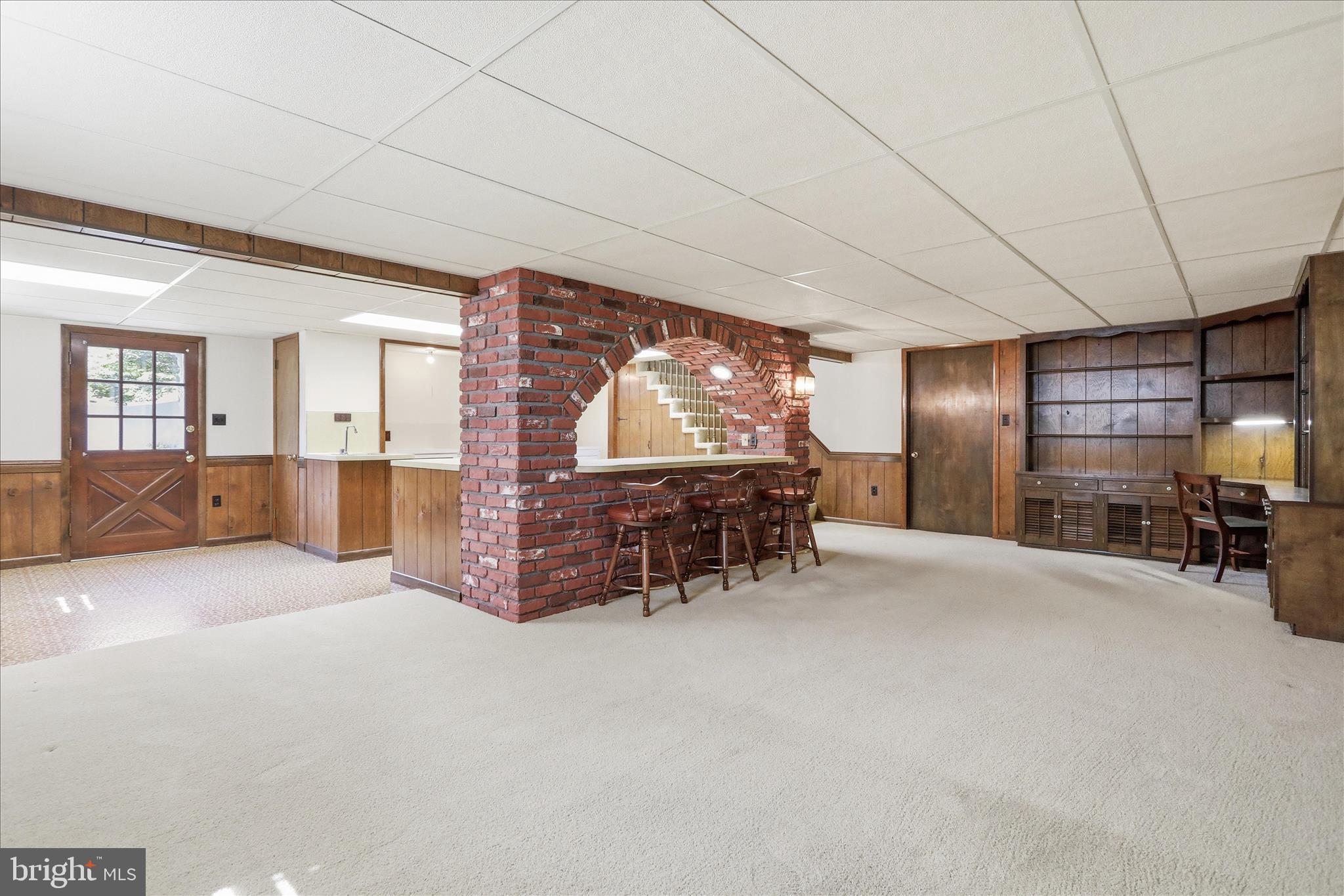 VAN LEAR MANOR - Residential